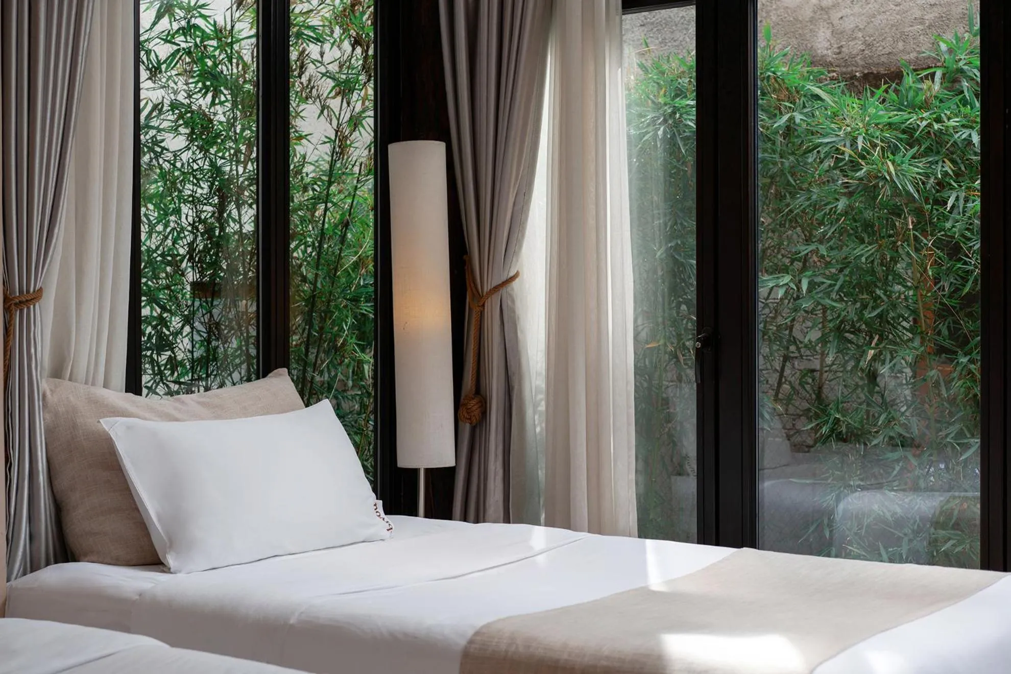 Natural landscape, Bed in The Bivou Lijiang