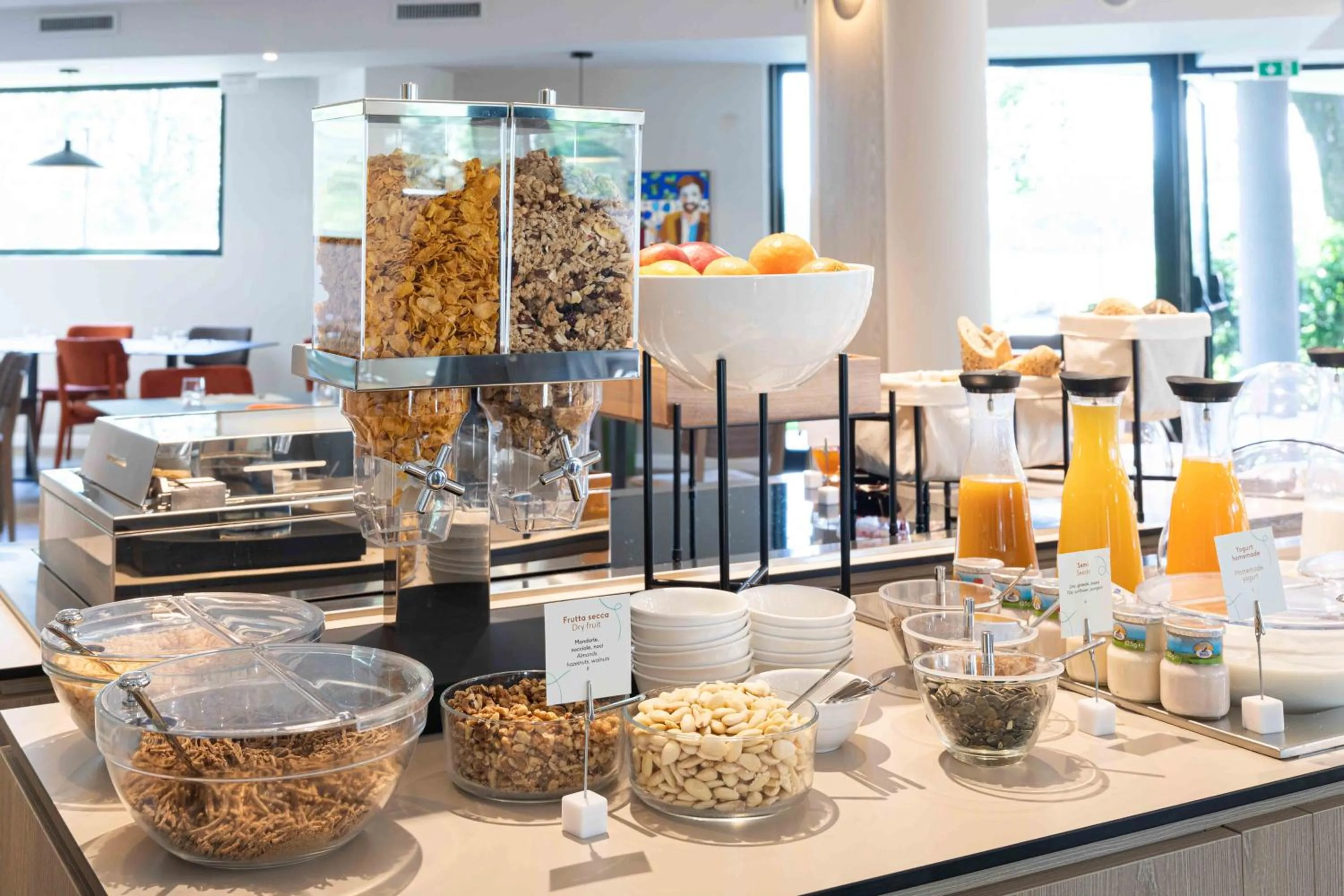 Food and drinks in Belstay Milano Linate