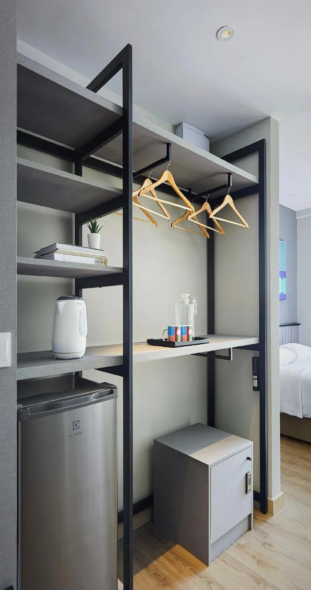 wardrobe, Bed in Hotel Komune Living & Wellness Kuala Lumpur
