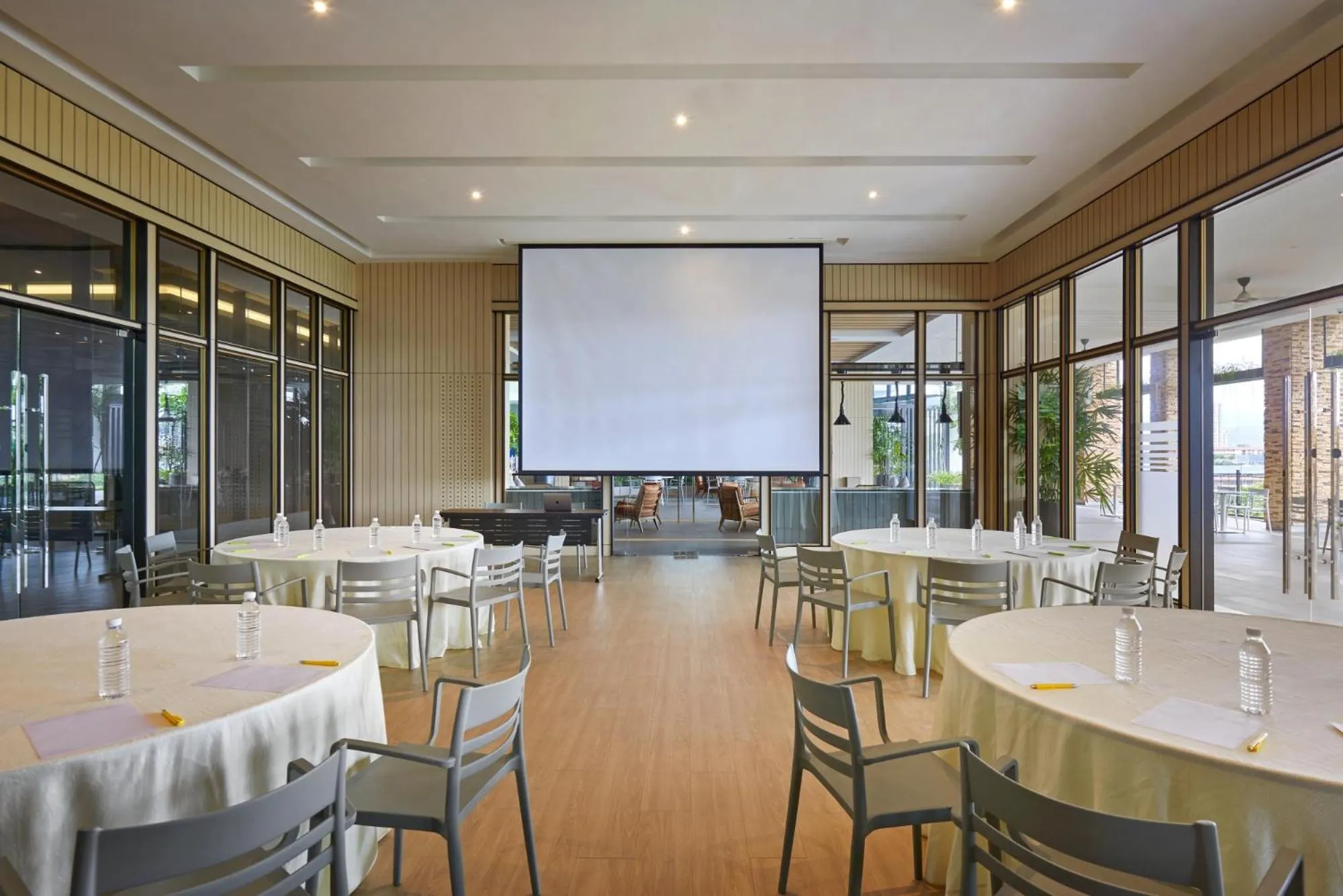 Meeting/conference room in Hotel Komune Living & Wellness Kuala Lumpur