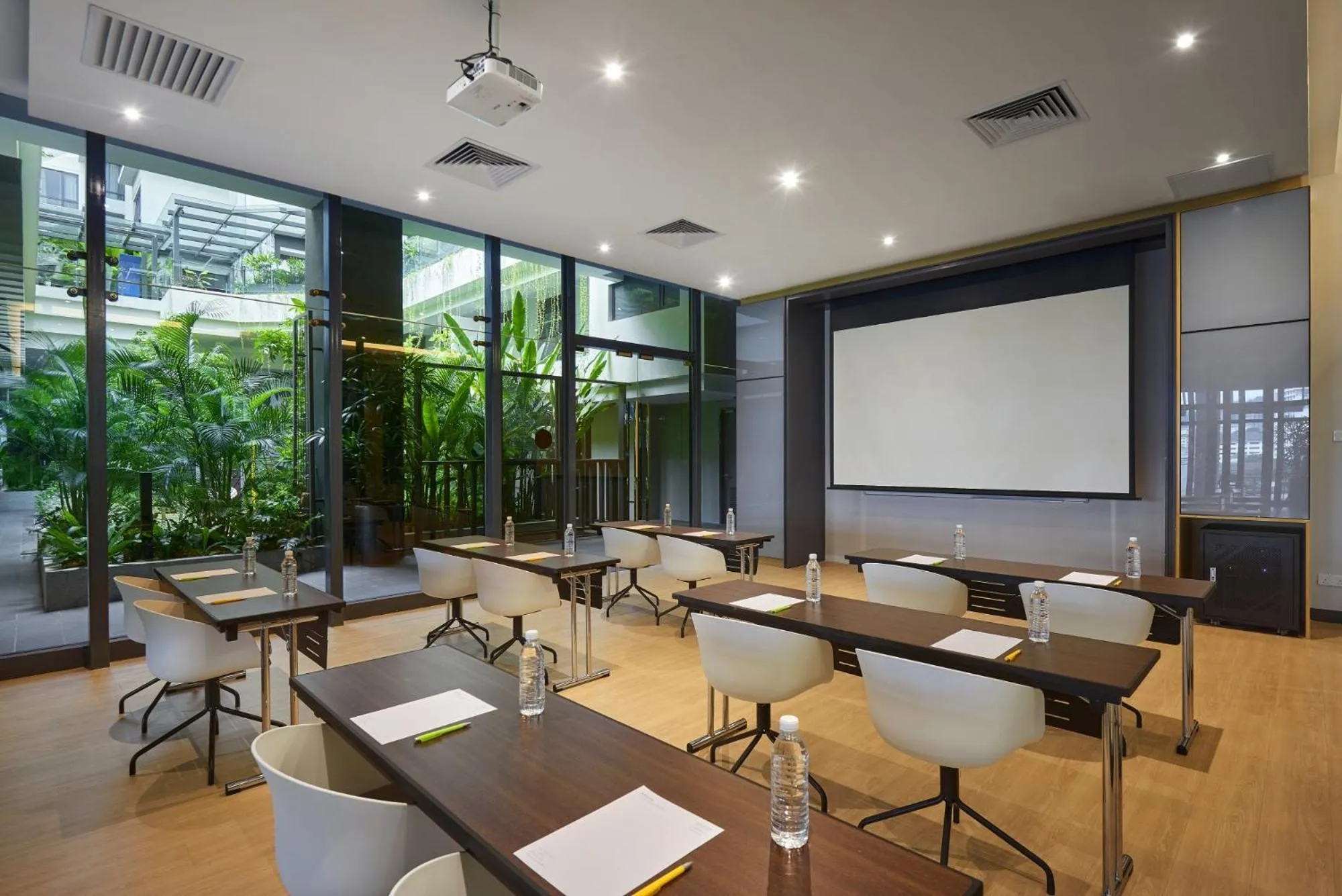 Meeting/conference room in Hotel Komune Living & Wellness Kuala Lumpur
