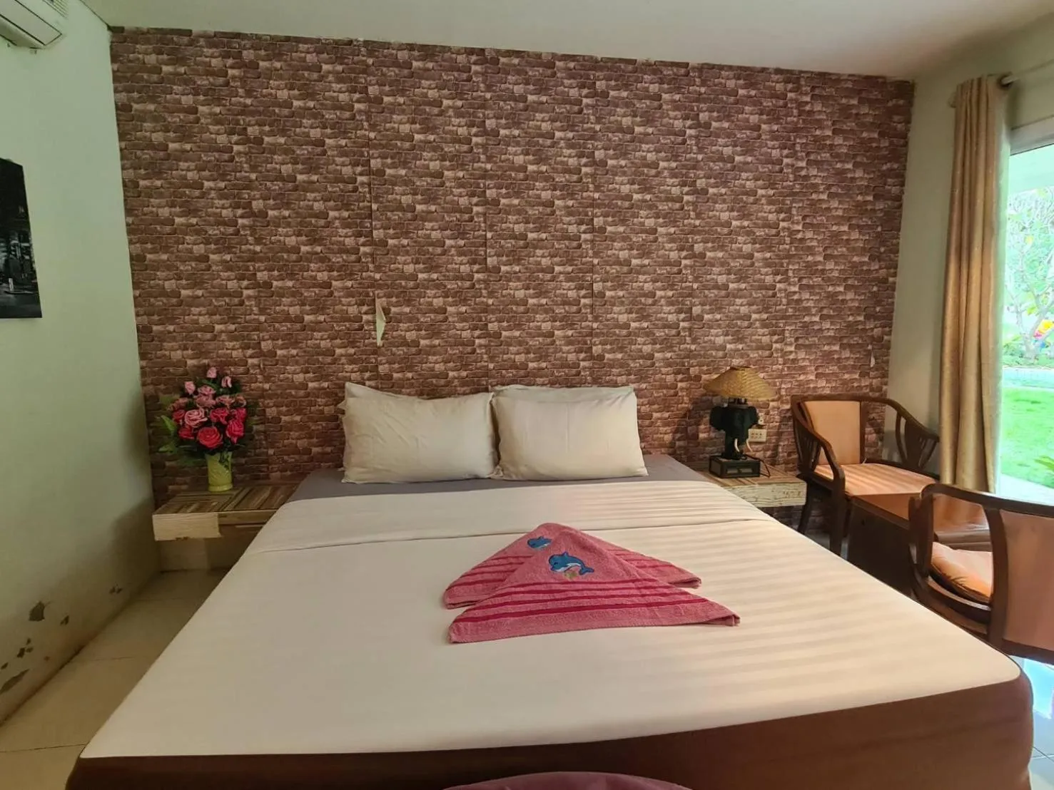 Bed in Phutawan Resort