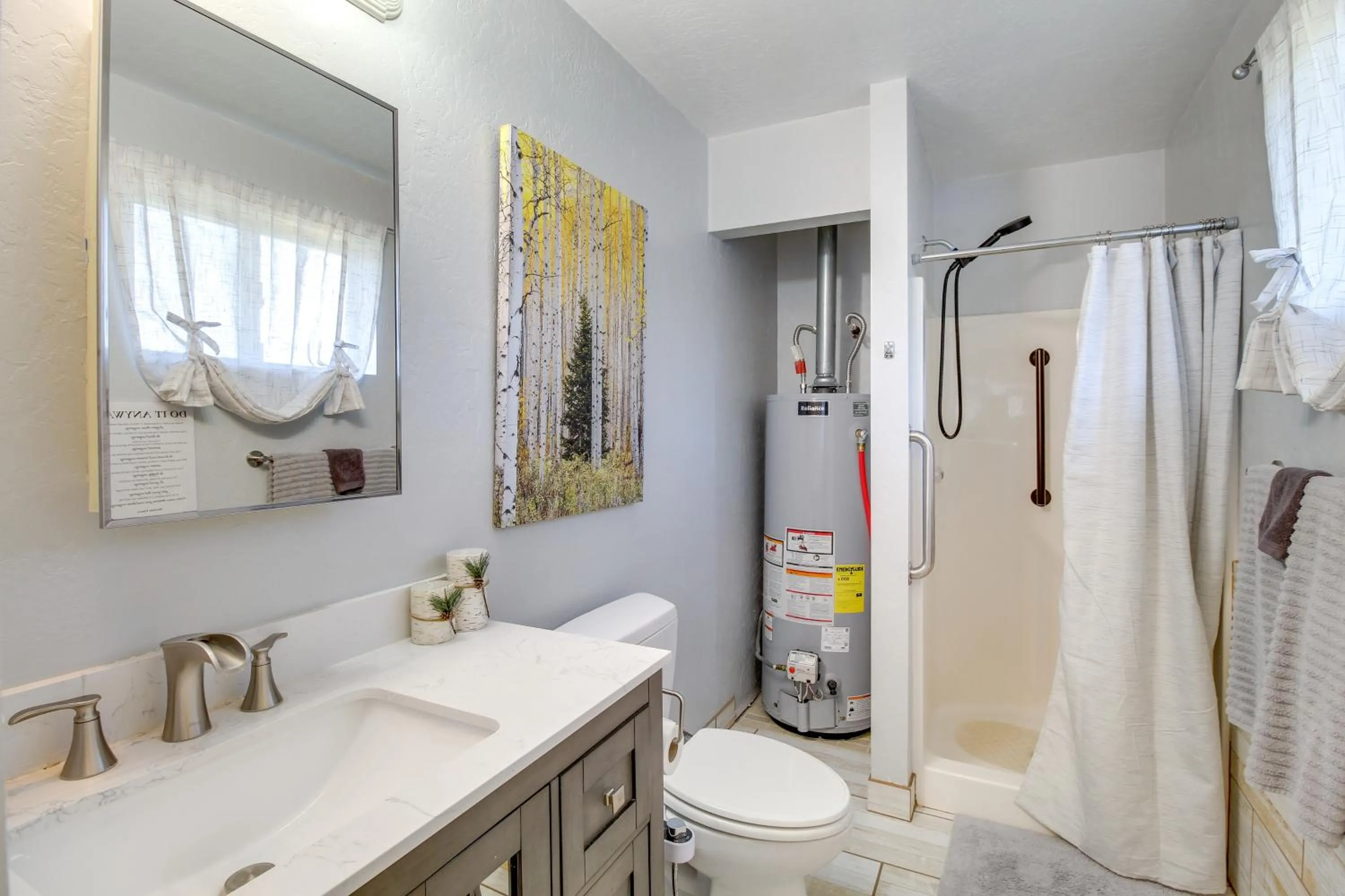 Eagar Vacation Rental Home with Spacious Deck!