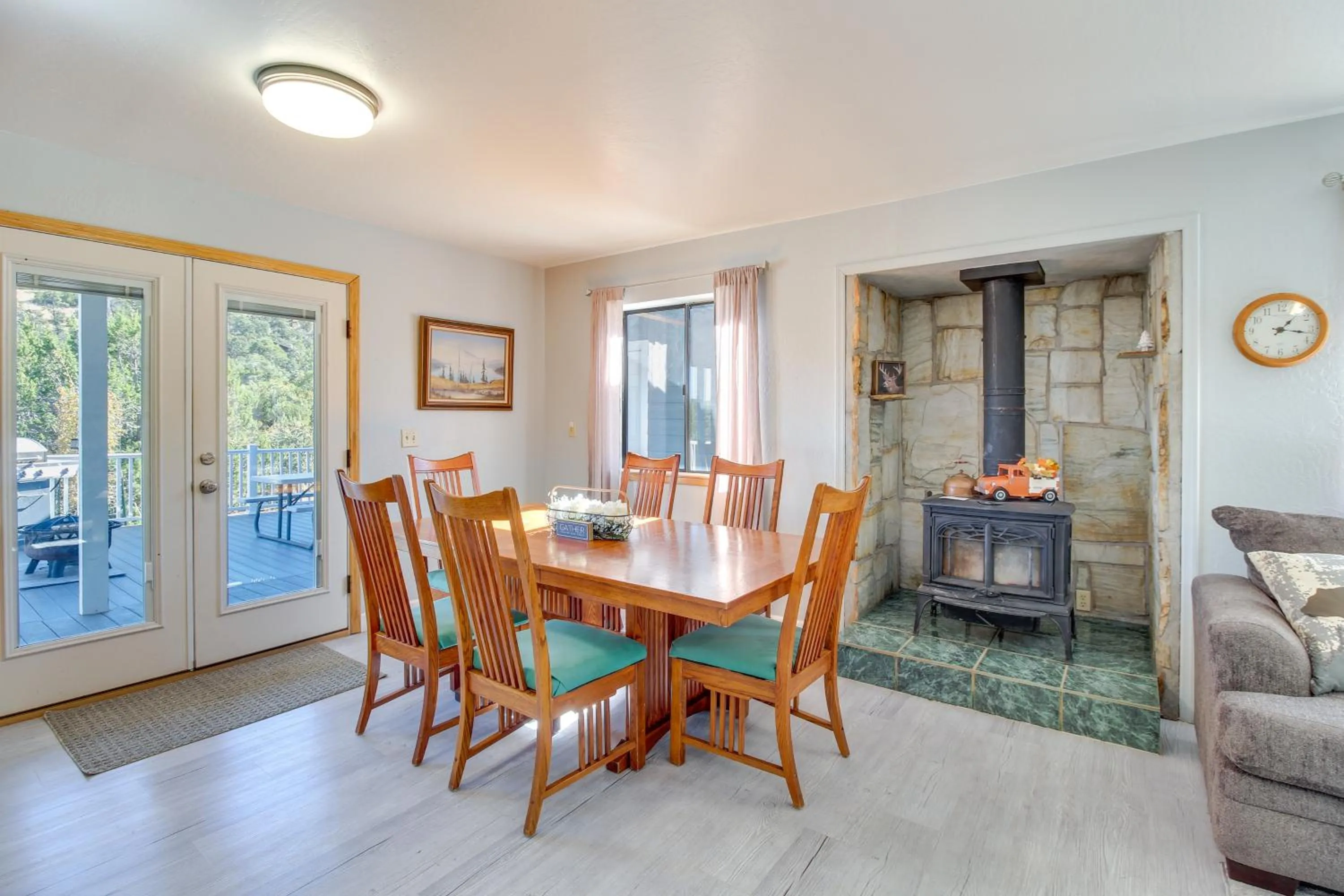 Eagar Vacation Rental Home with Spacious Deck!