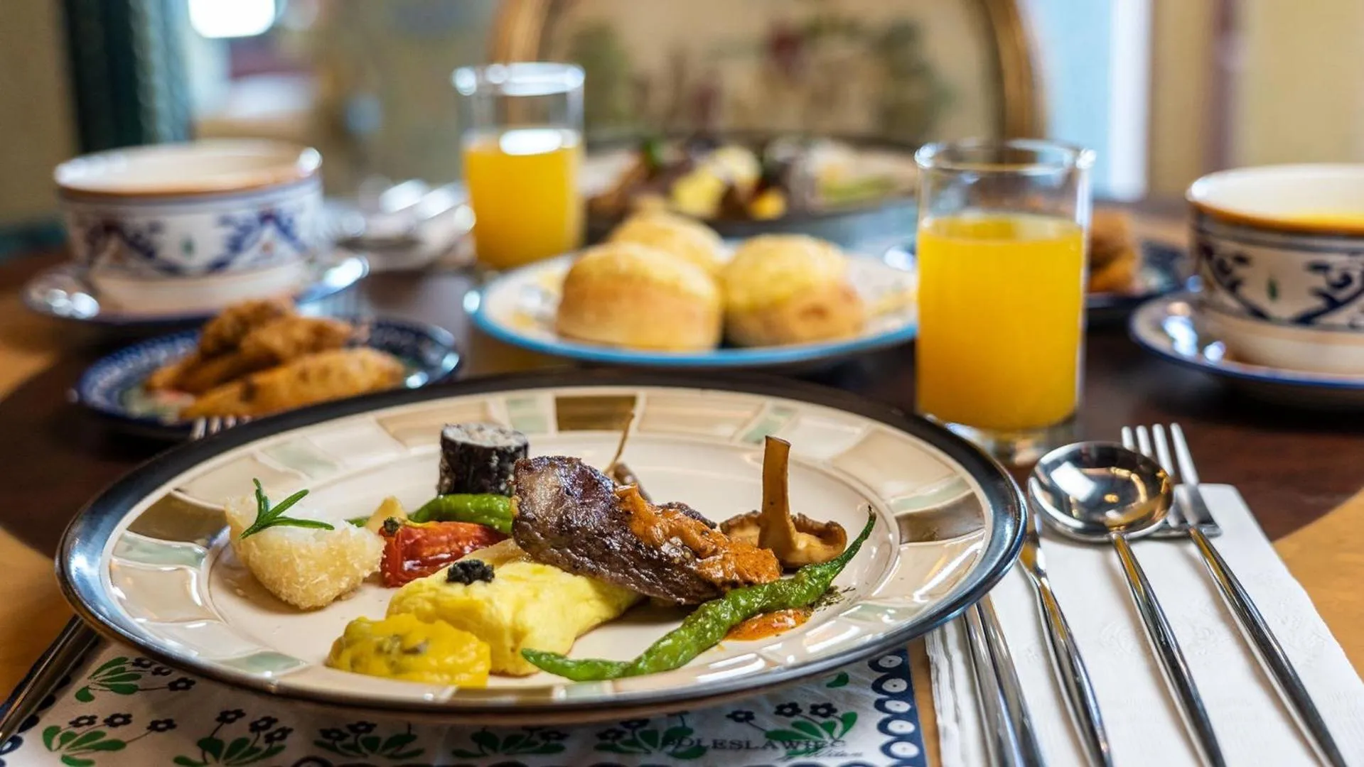 Breakfast in Hotel Moon