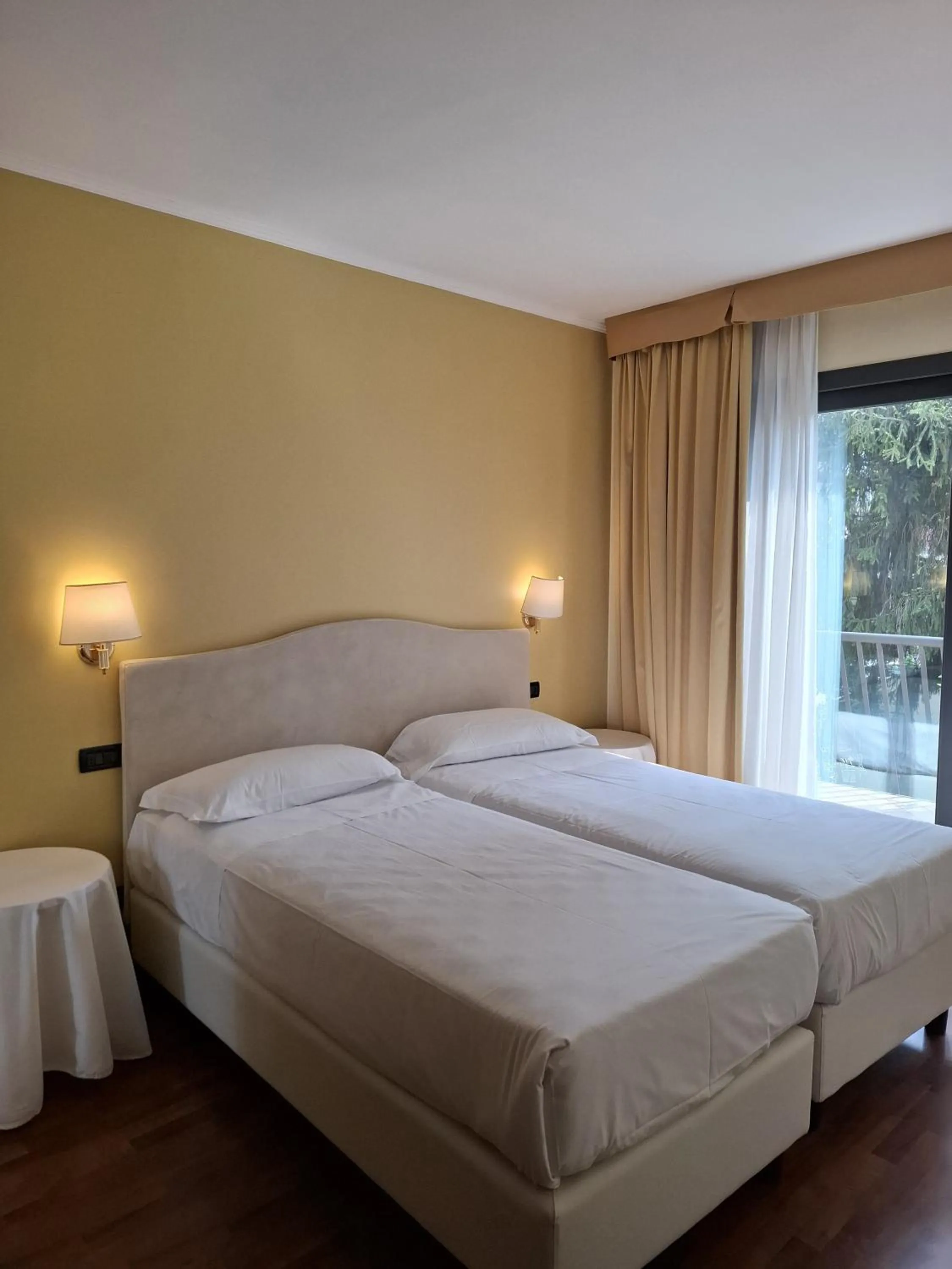 Bedroom, Bed in Admiral Hotel Villa Erme