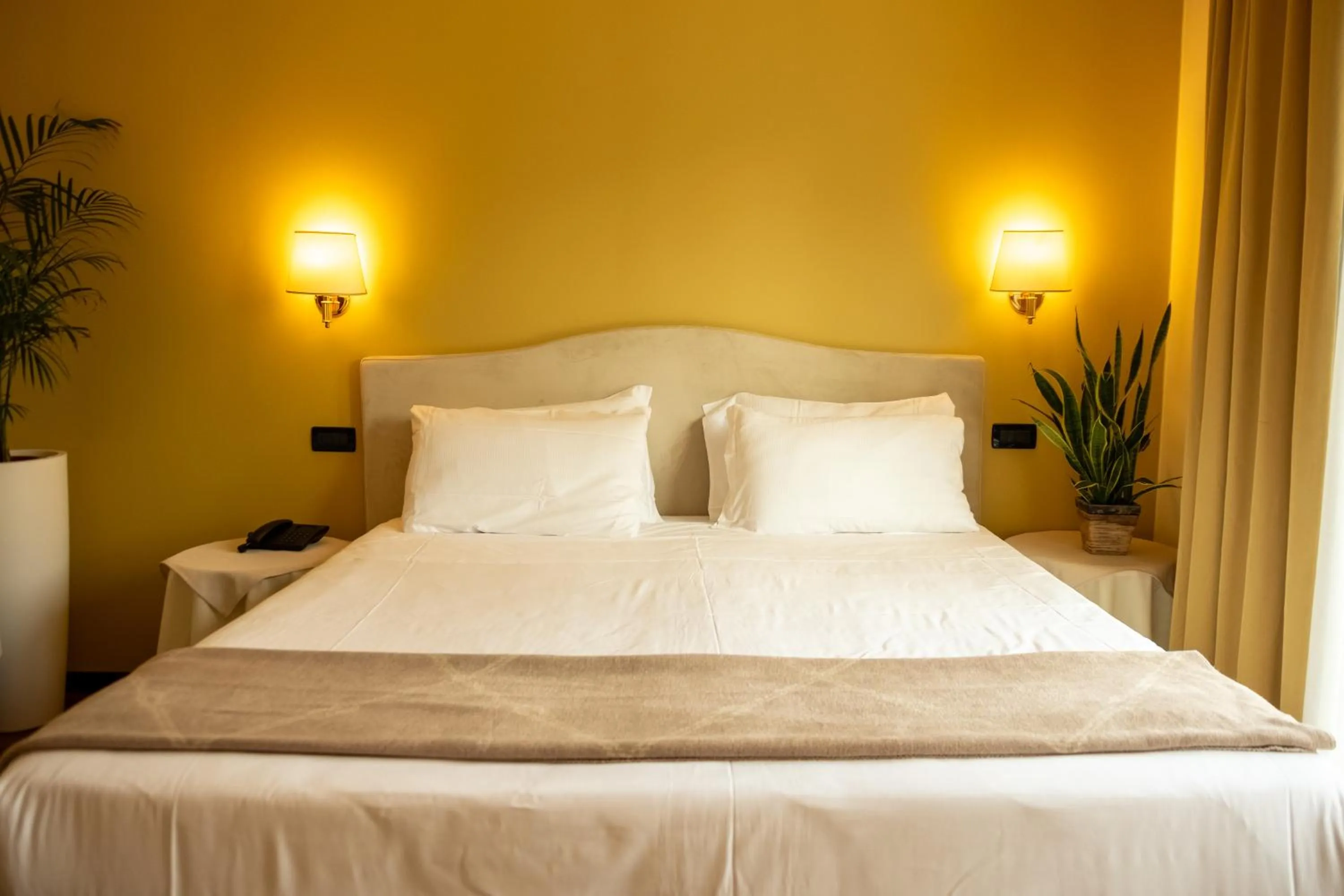 Bedroom, Bed in Admiral Hotel Villa Erme