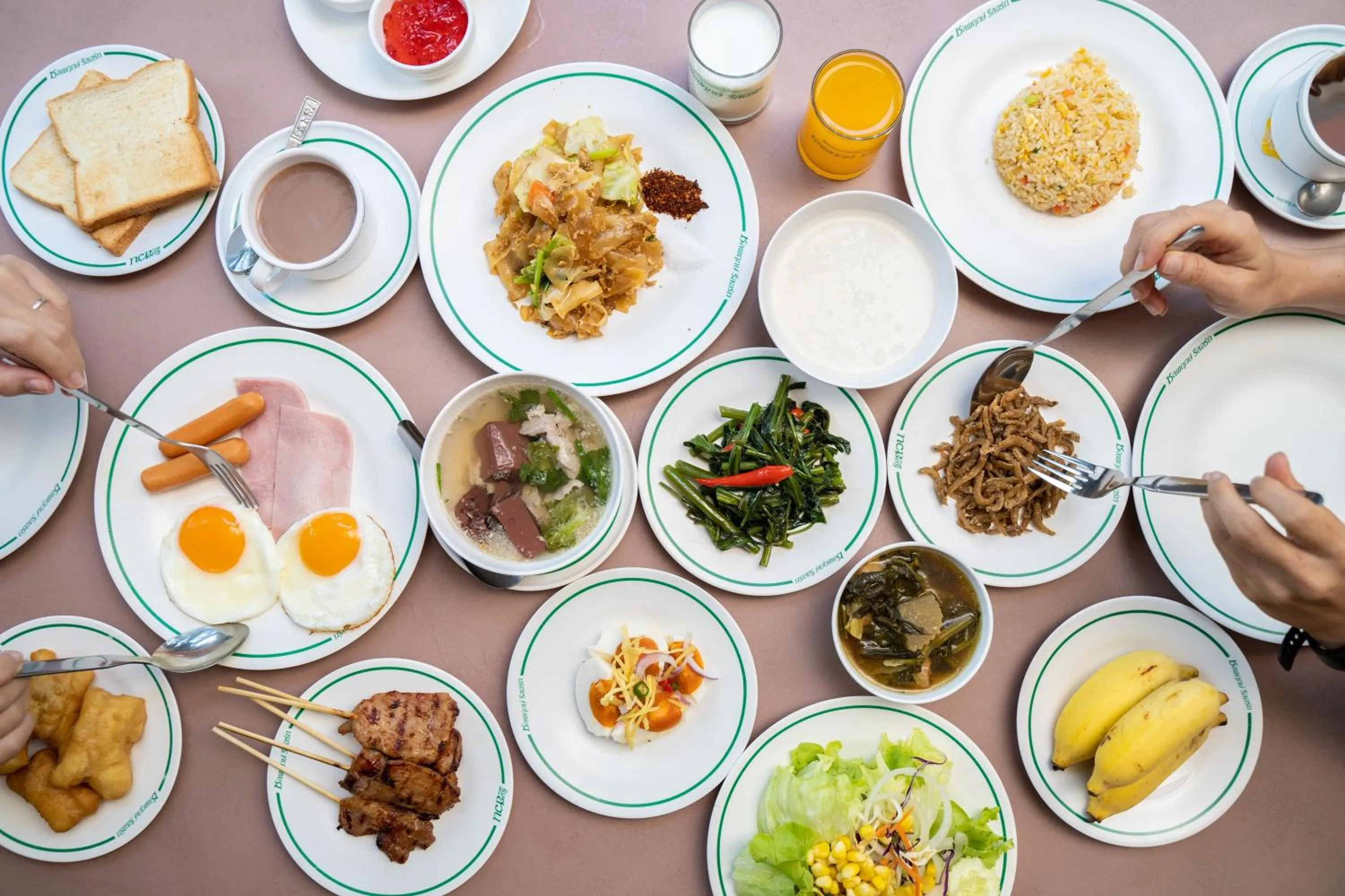 Breakfast in Thara Cholapruek Resort