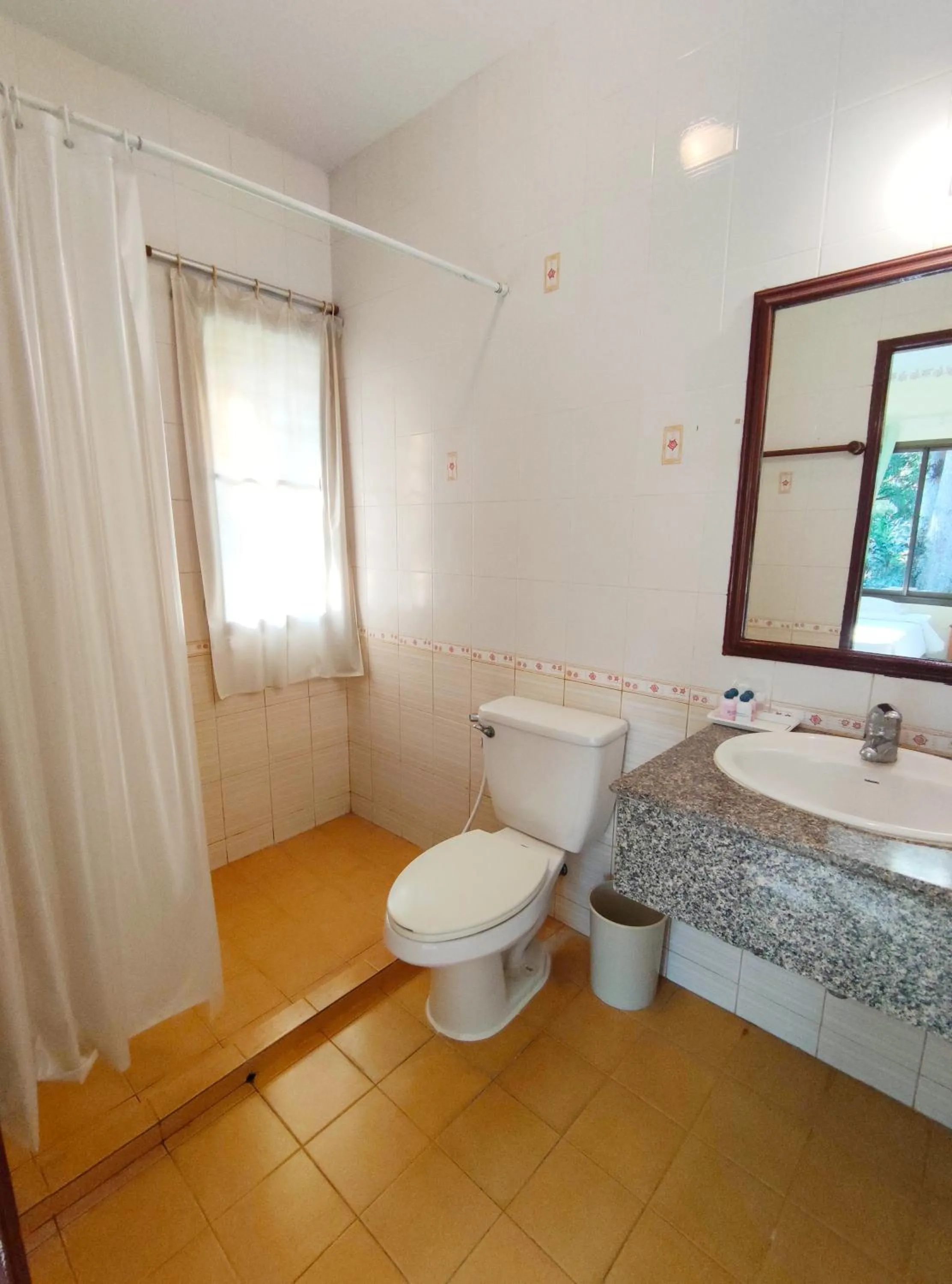 Thara Cholapruek Resort