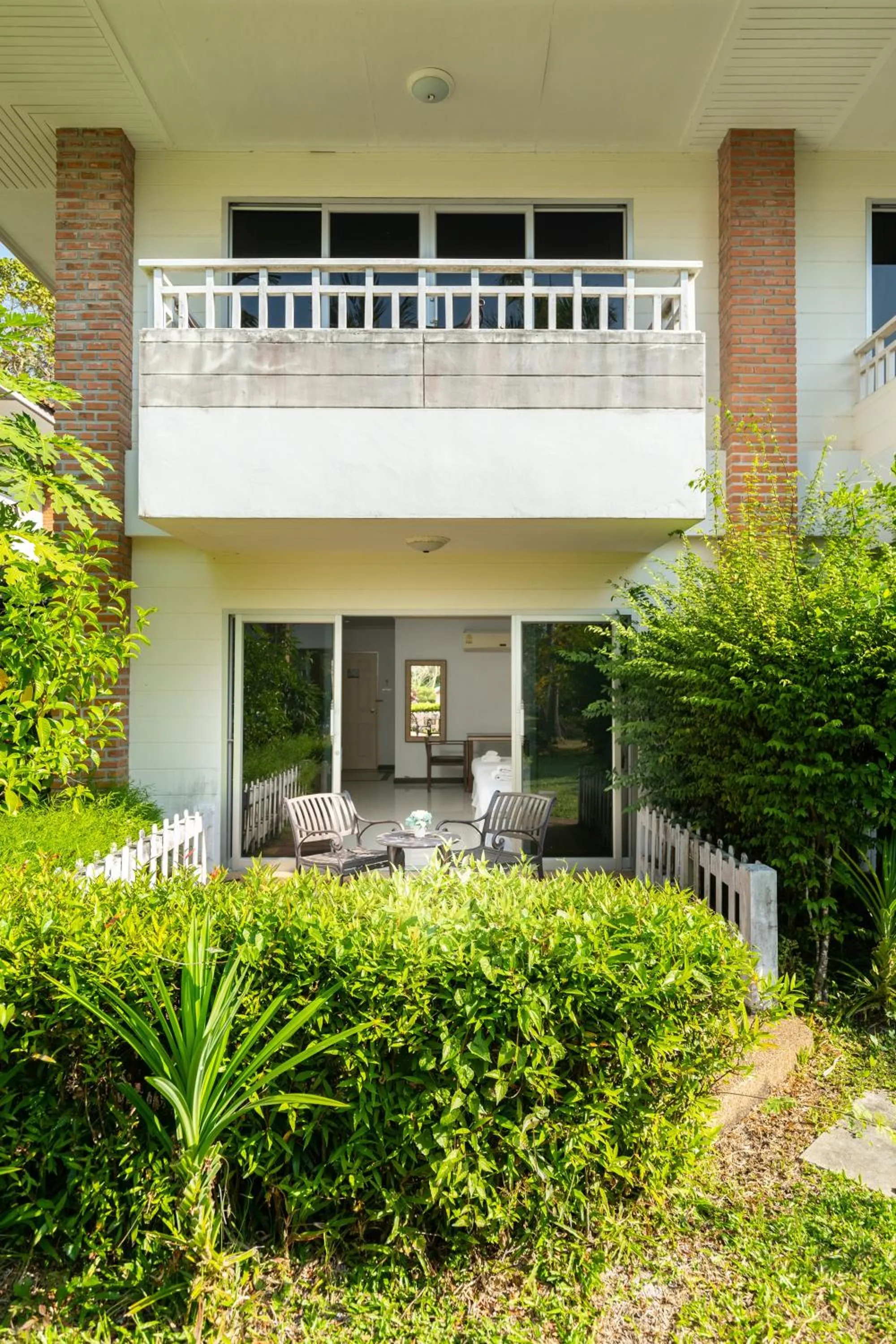 Balcony/Terrace in Thara Cholapruek Resort