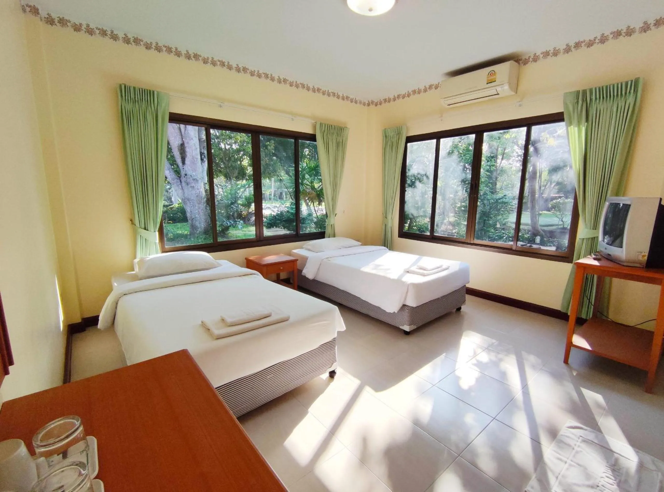 Bedroom, Bed in Thara Cholapruek Resort