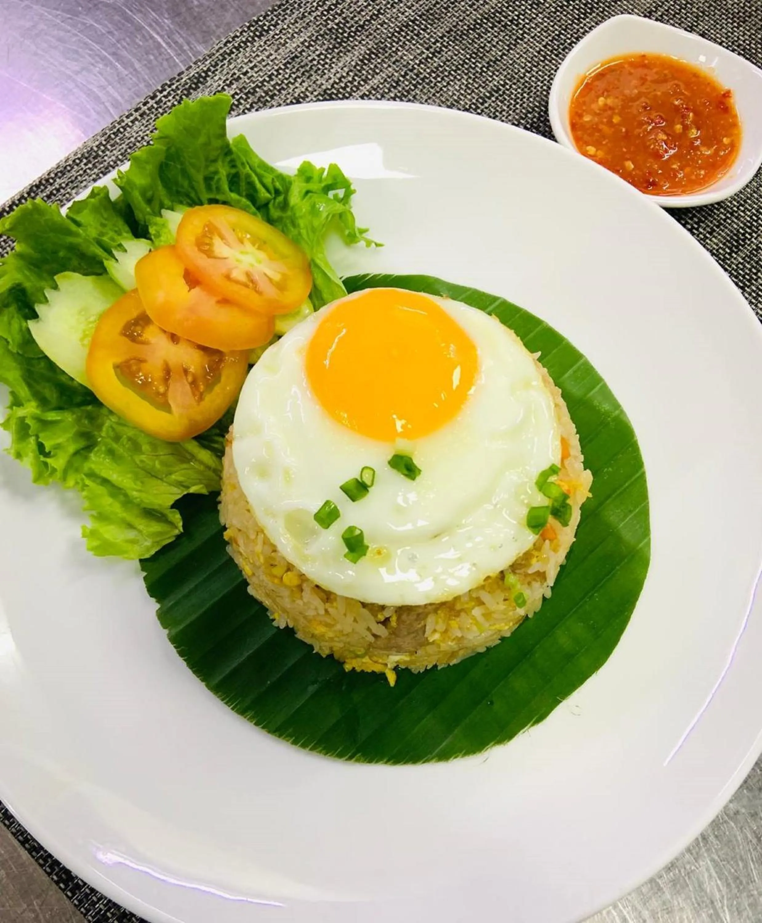 Restaurant/places to eat in V V Hotel Battambang