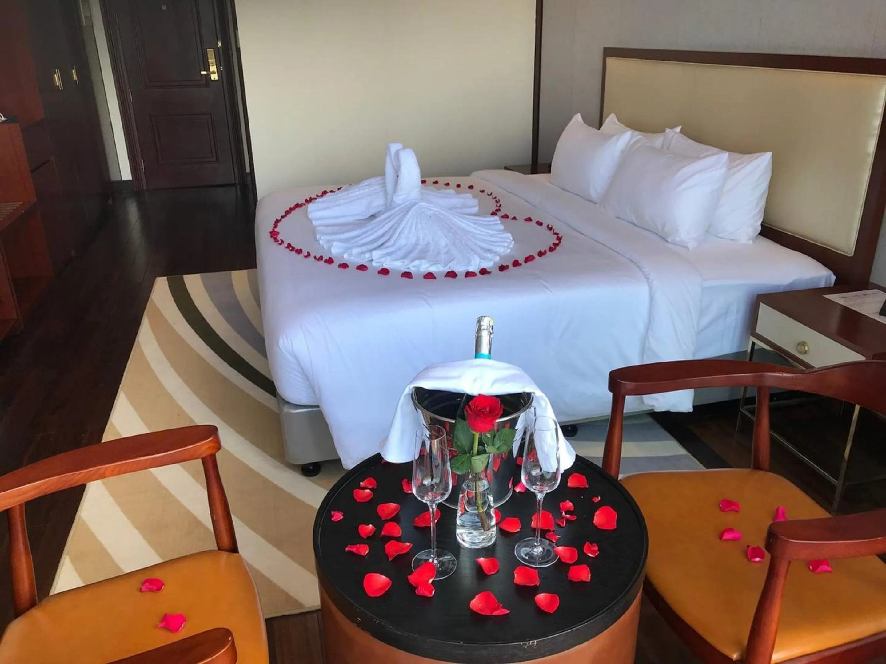 Activities, Bed in V V Hotel Battambang