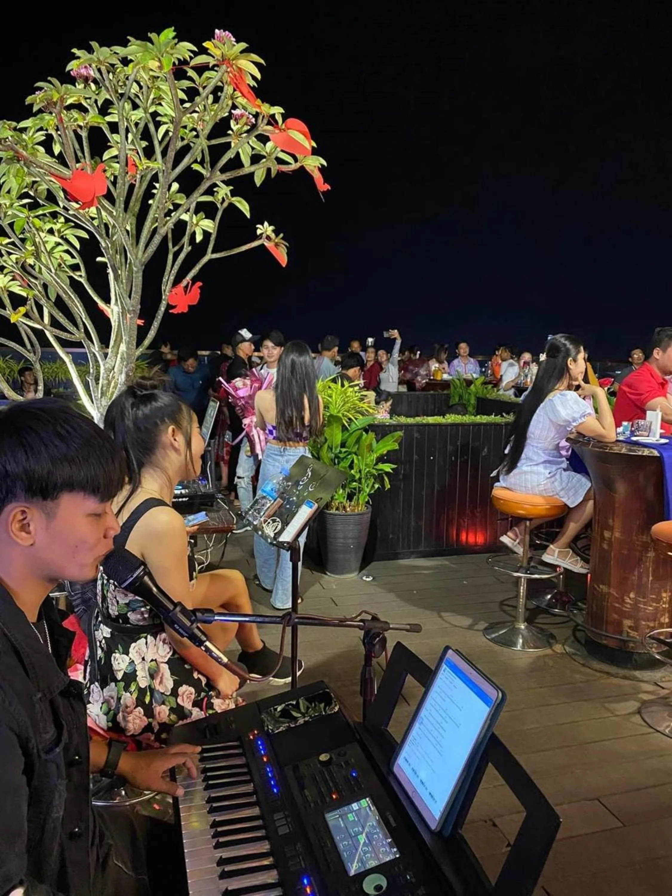 Lounge or bar in V V Hotel Battambang