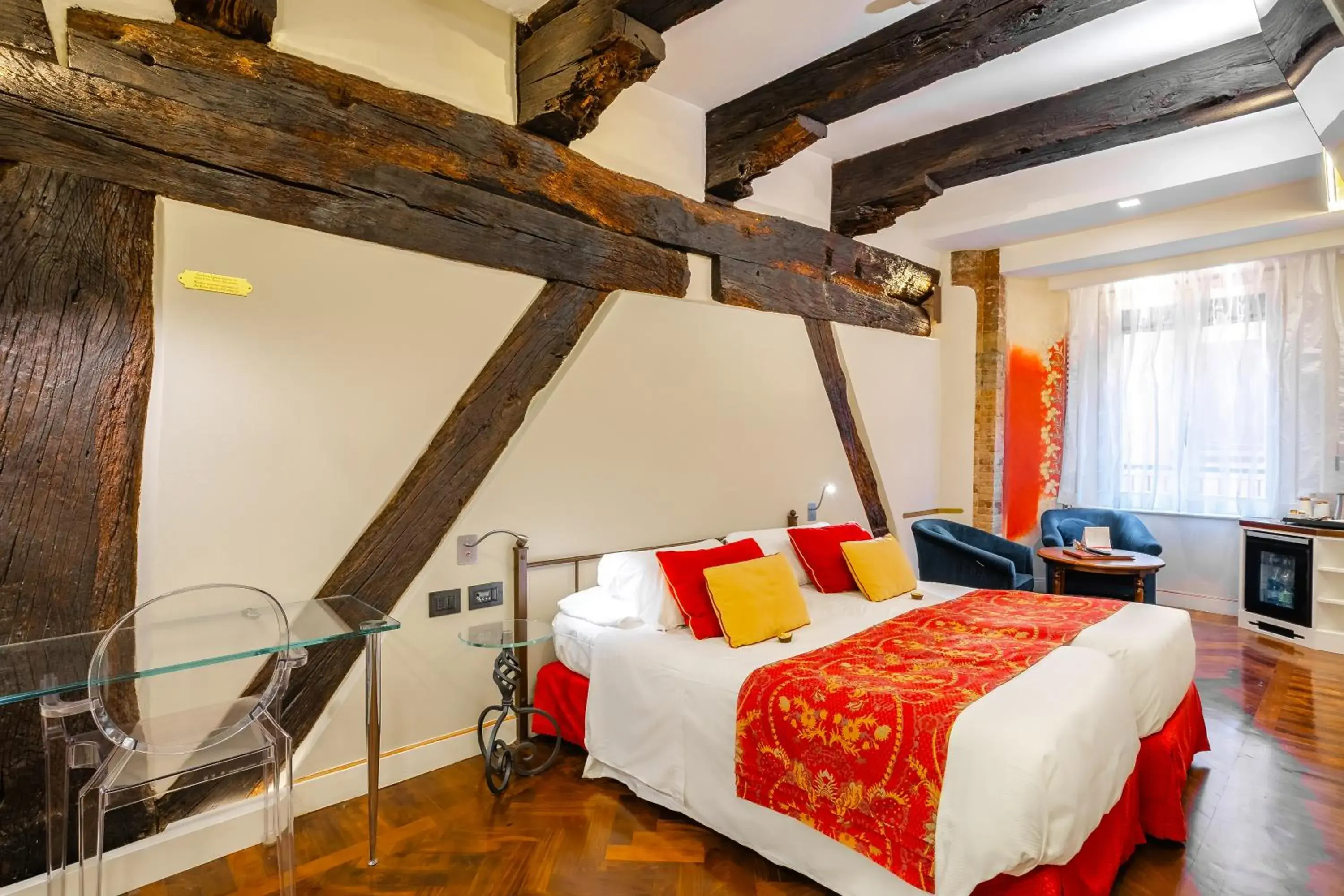 Deluxe Double Room - single occupancy in Art Hotel Commercianti Deluxe Double Room - single occupancy in Art Hotel Commercianti