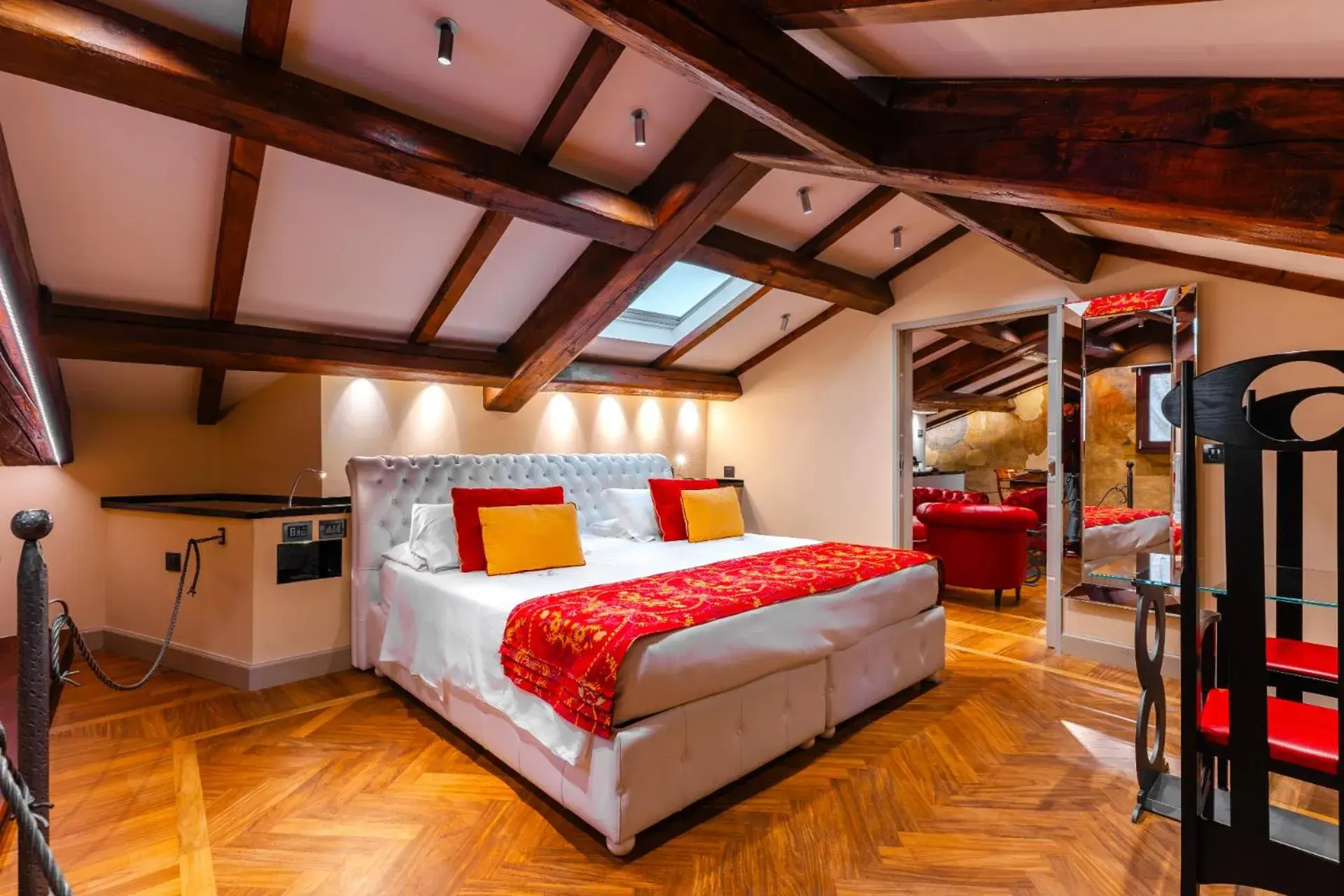 Suite in Art Hotel Commercianti Suite in Art Hotel Commercianti