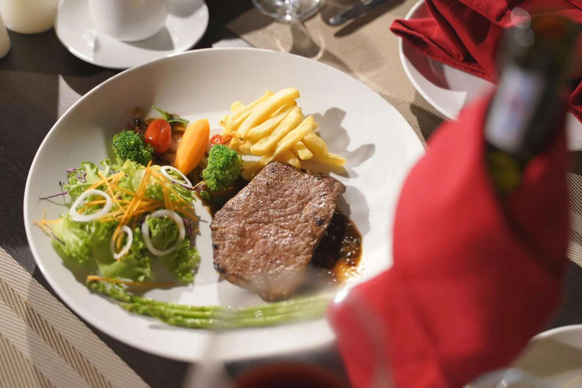 Food and drinks in Rex Quang Binh Hotel