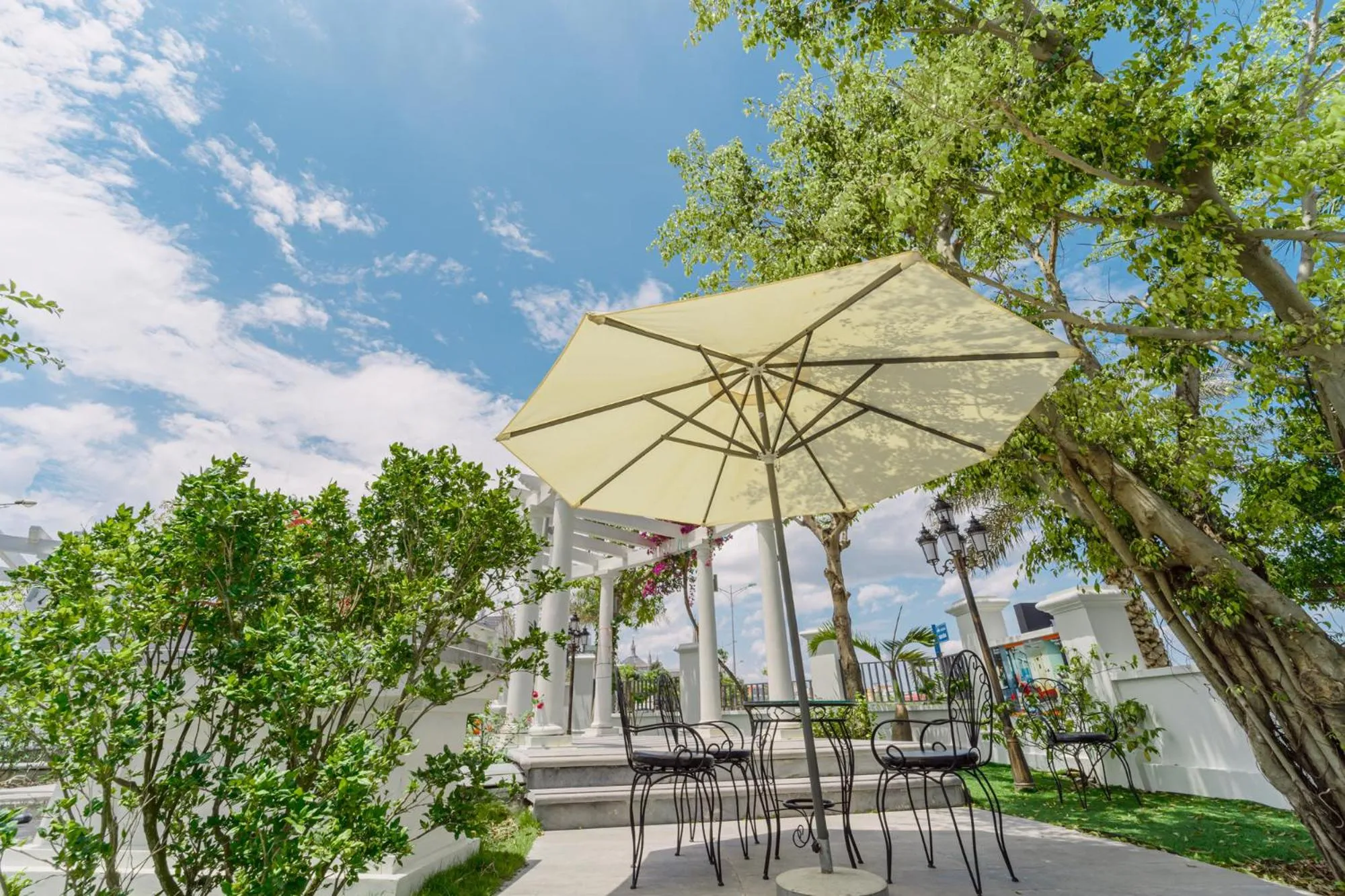 Patio in Rex Quang Binh Hotel