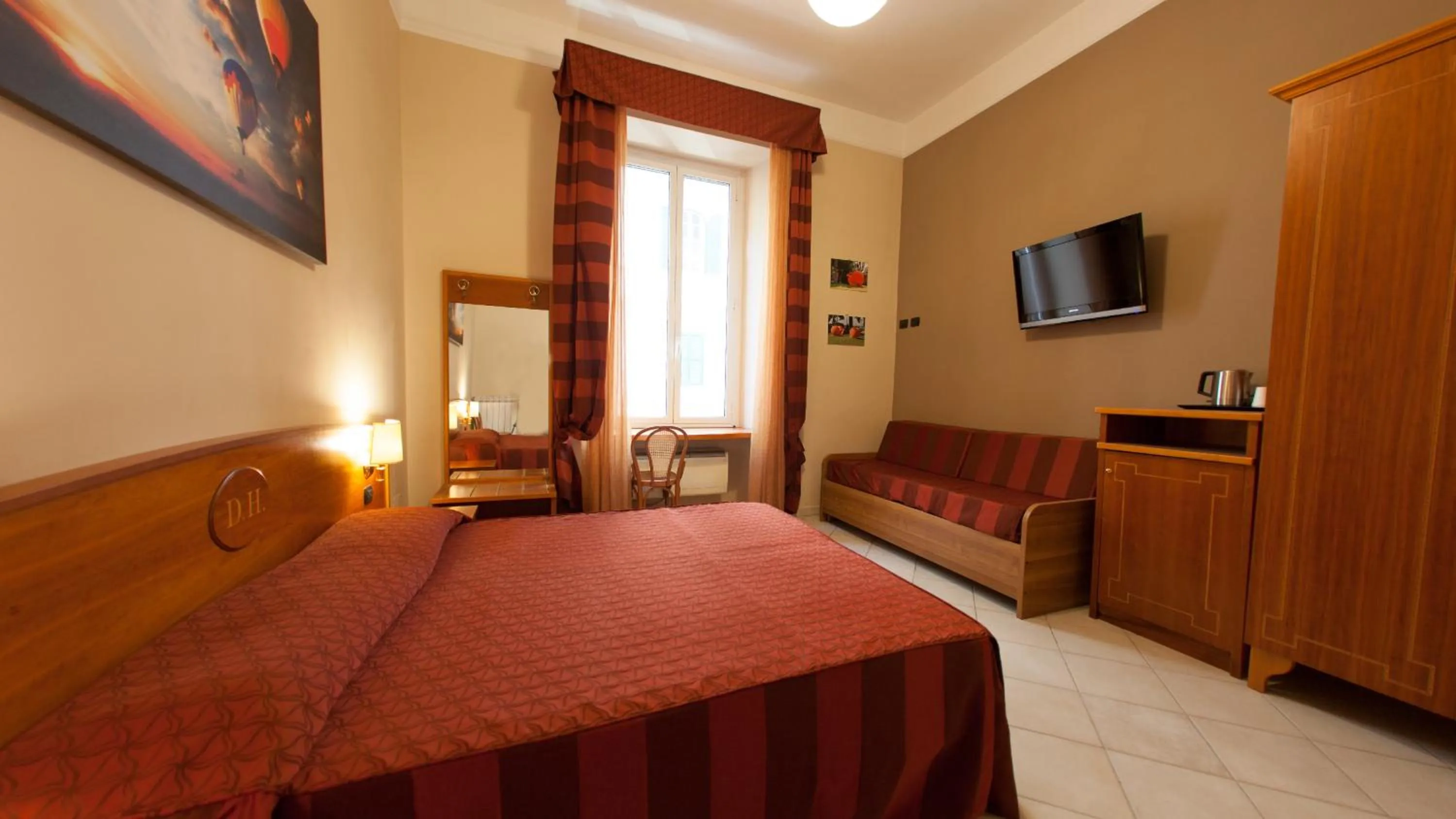 Photo of the whole room, Bed in Dama Private Rooms