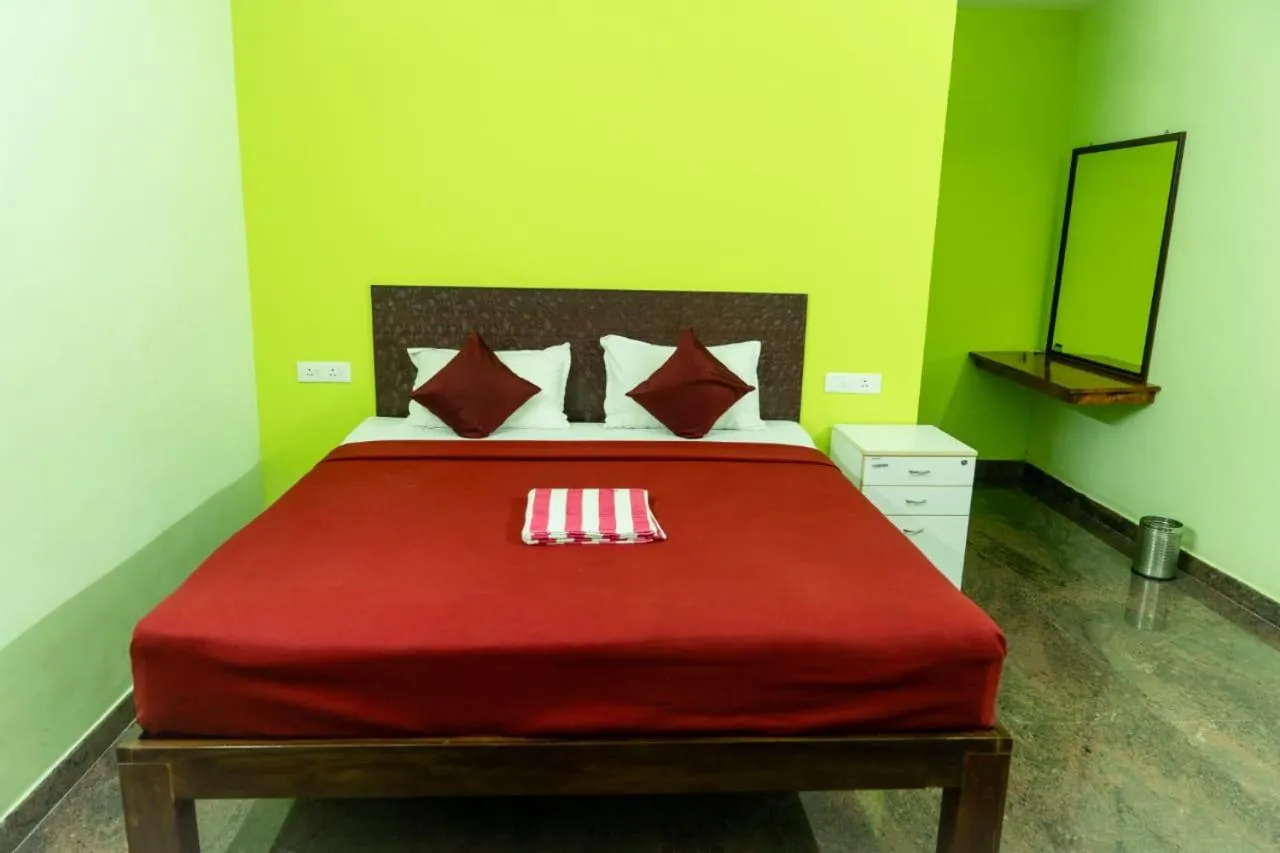 Bed in Le Springlynn Residency