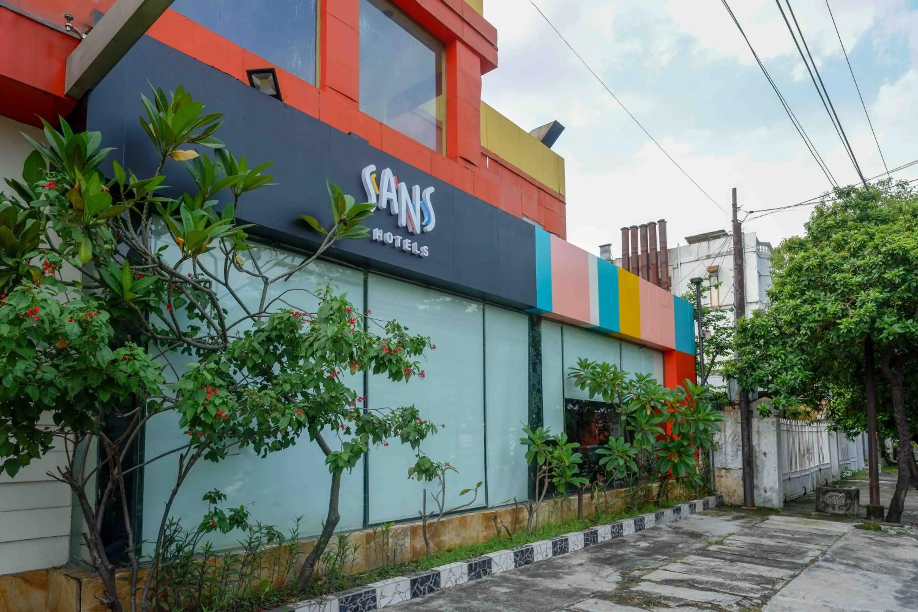 Property building in Sans Hotel International Surabaya