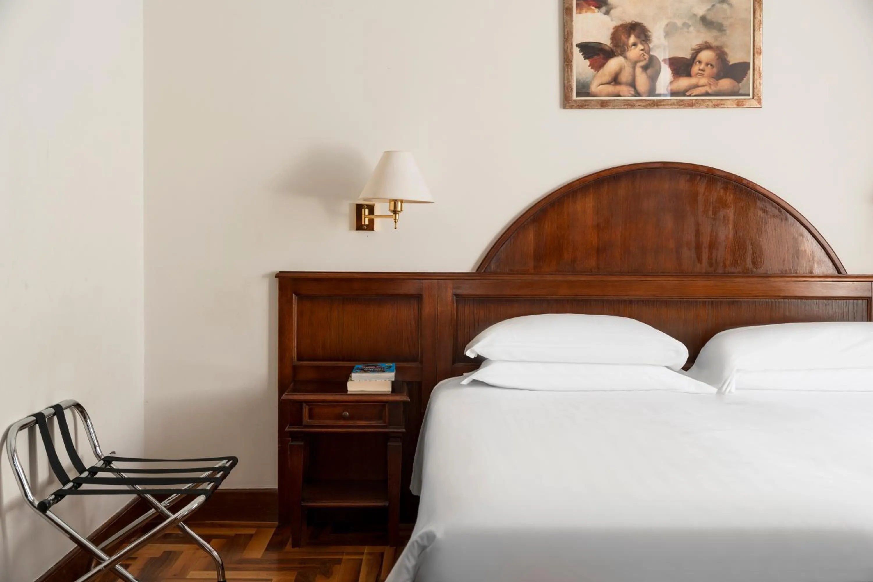 Bed in Hotel Boccaccio