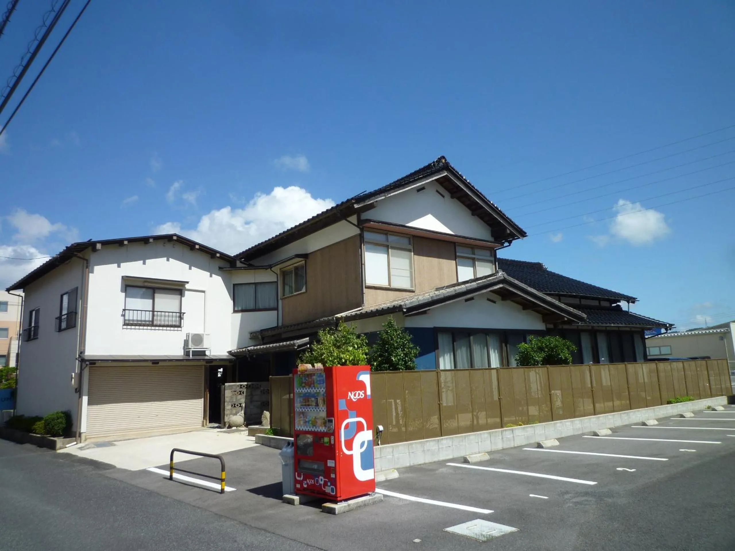Property building in ゲストハウス あずも GuestHouse AZMO
