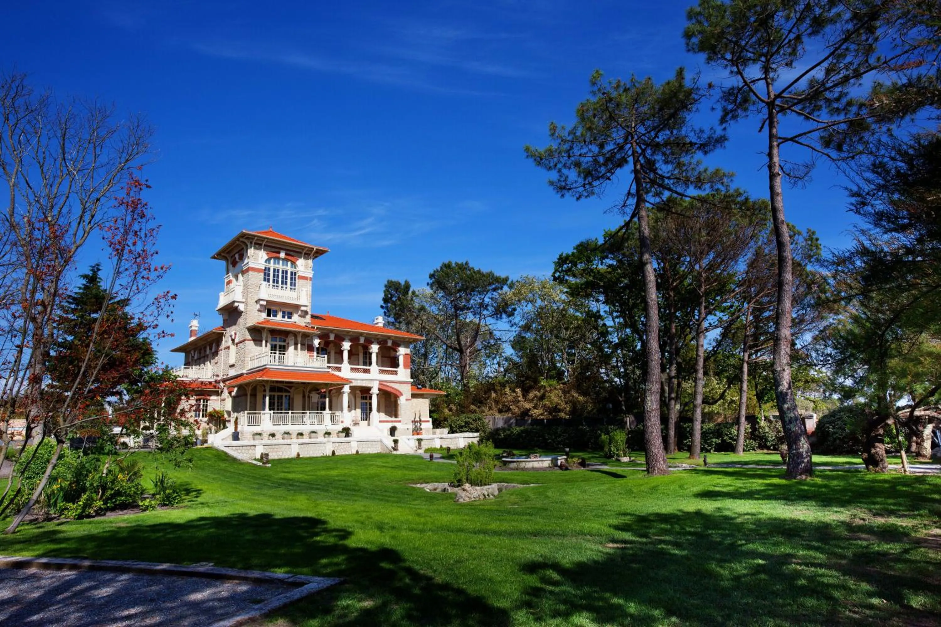 Property building in Villa La Tosca