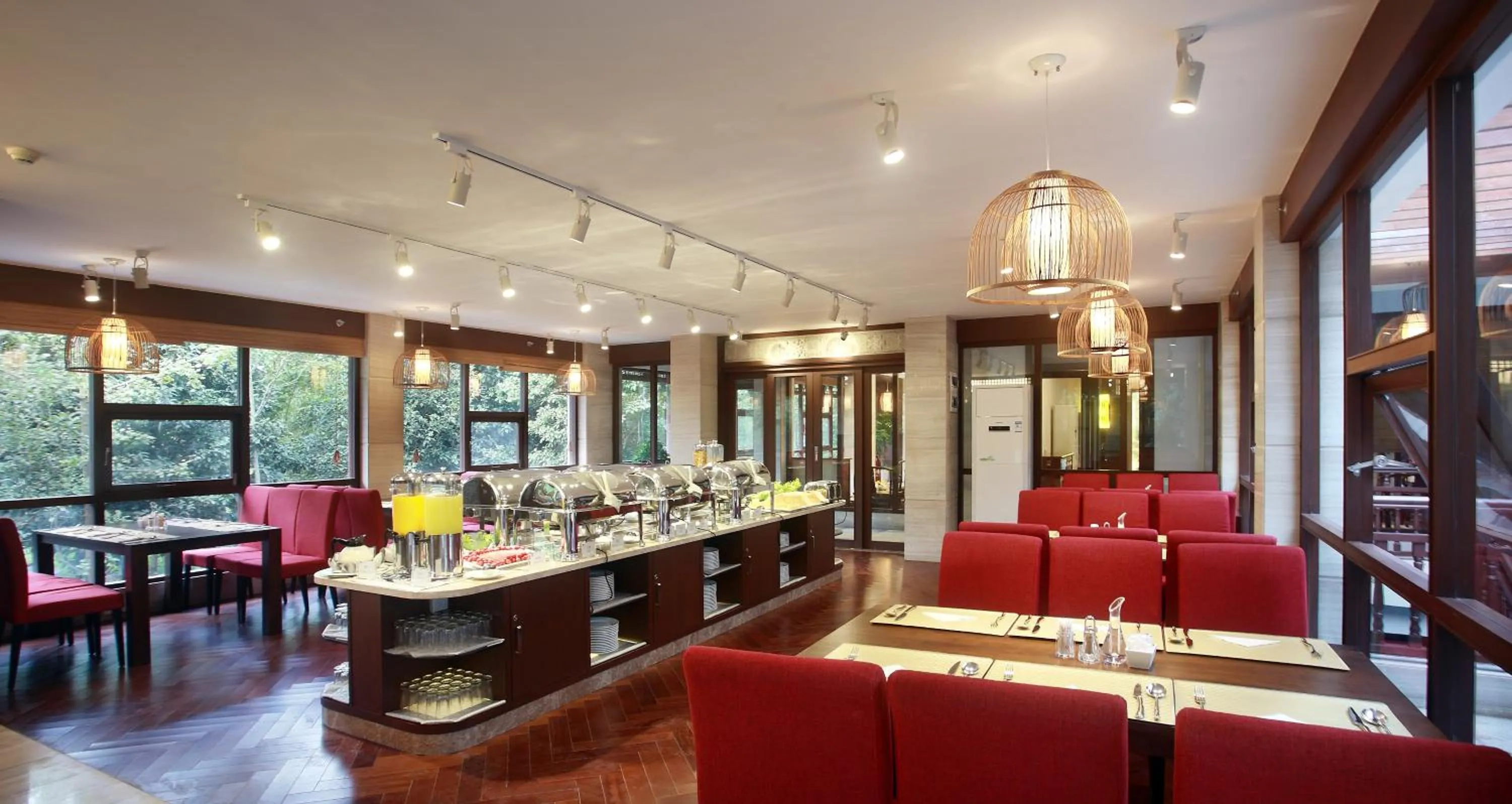 Restaurant/places to eat in Guilin Zizhou Panorama Resort