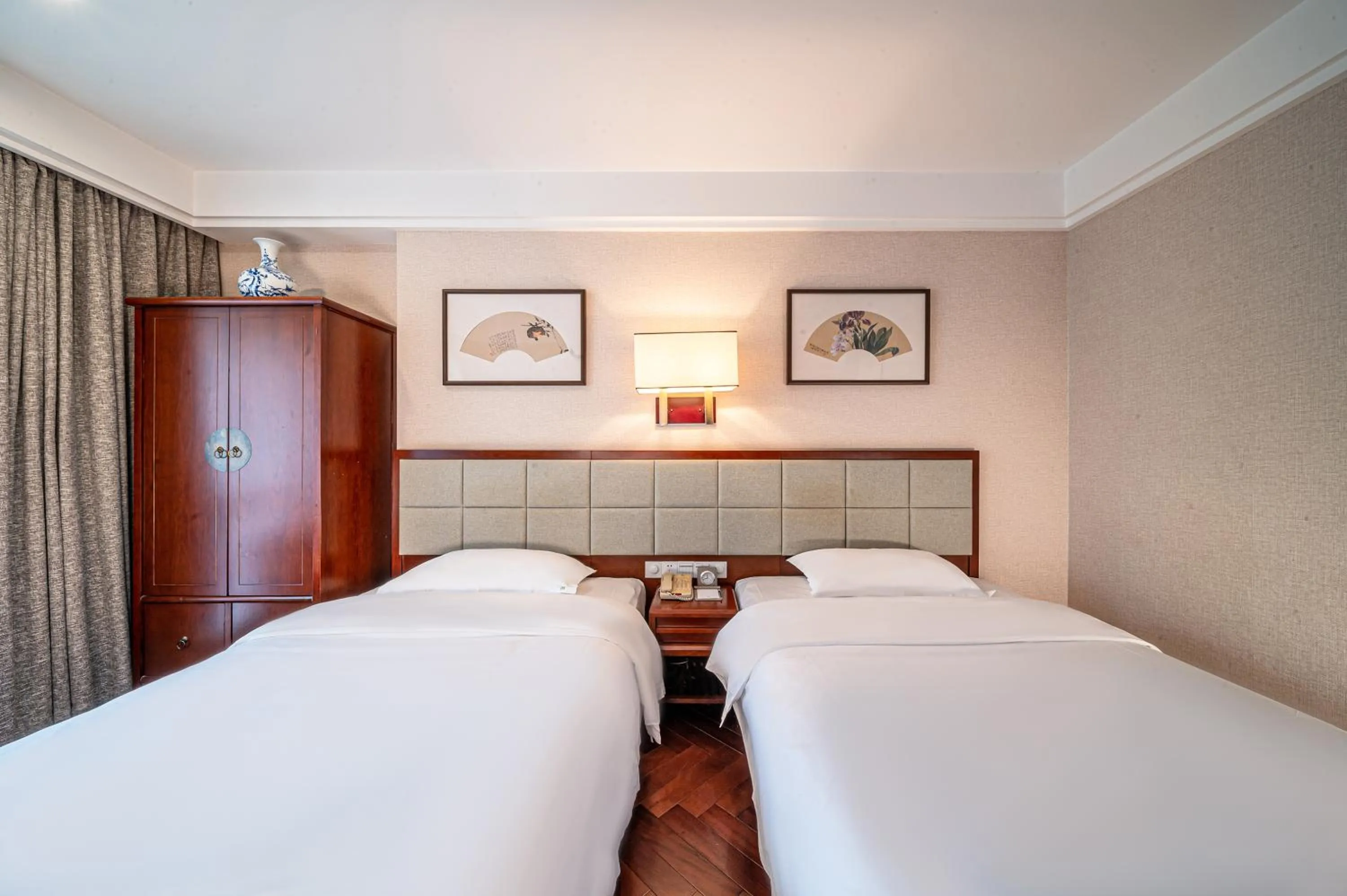 Bed in Guilin Zizhou Panorama Resort