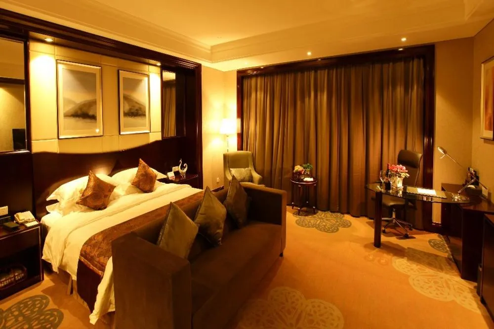 Bed in Ramada Changzhou