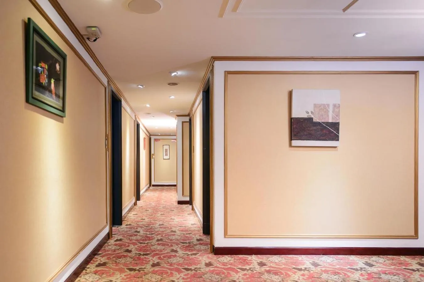 Decorative detail in Kiwi Hotel MRT Wenxin Branch (Feng Chia Branch 1)