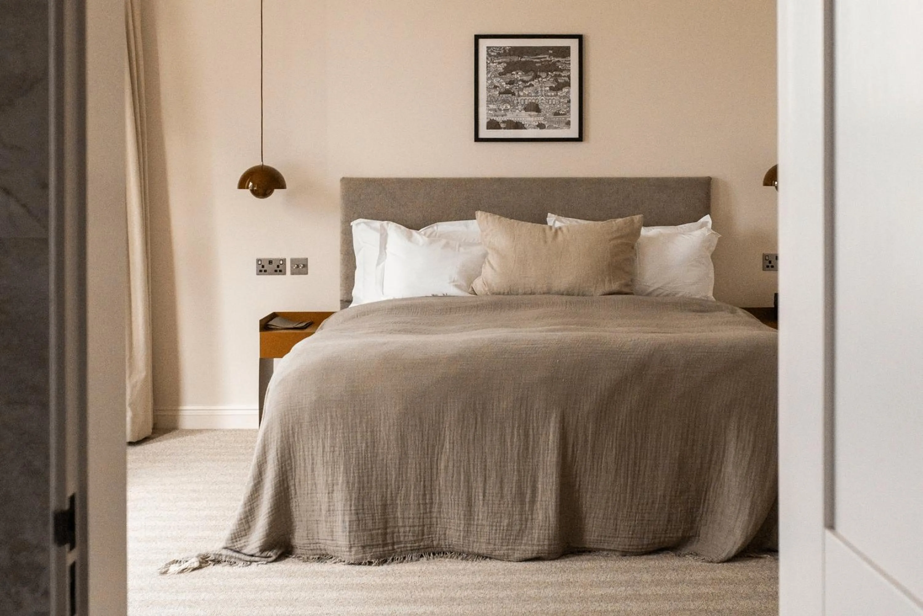 Bedroom, Bed in Leighton House - Boutique Guesthouse