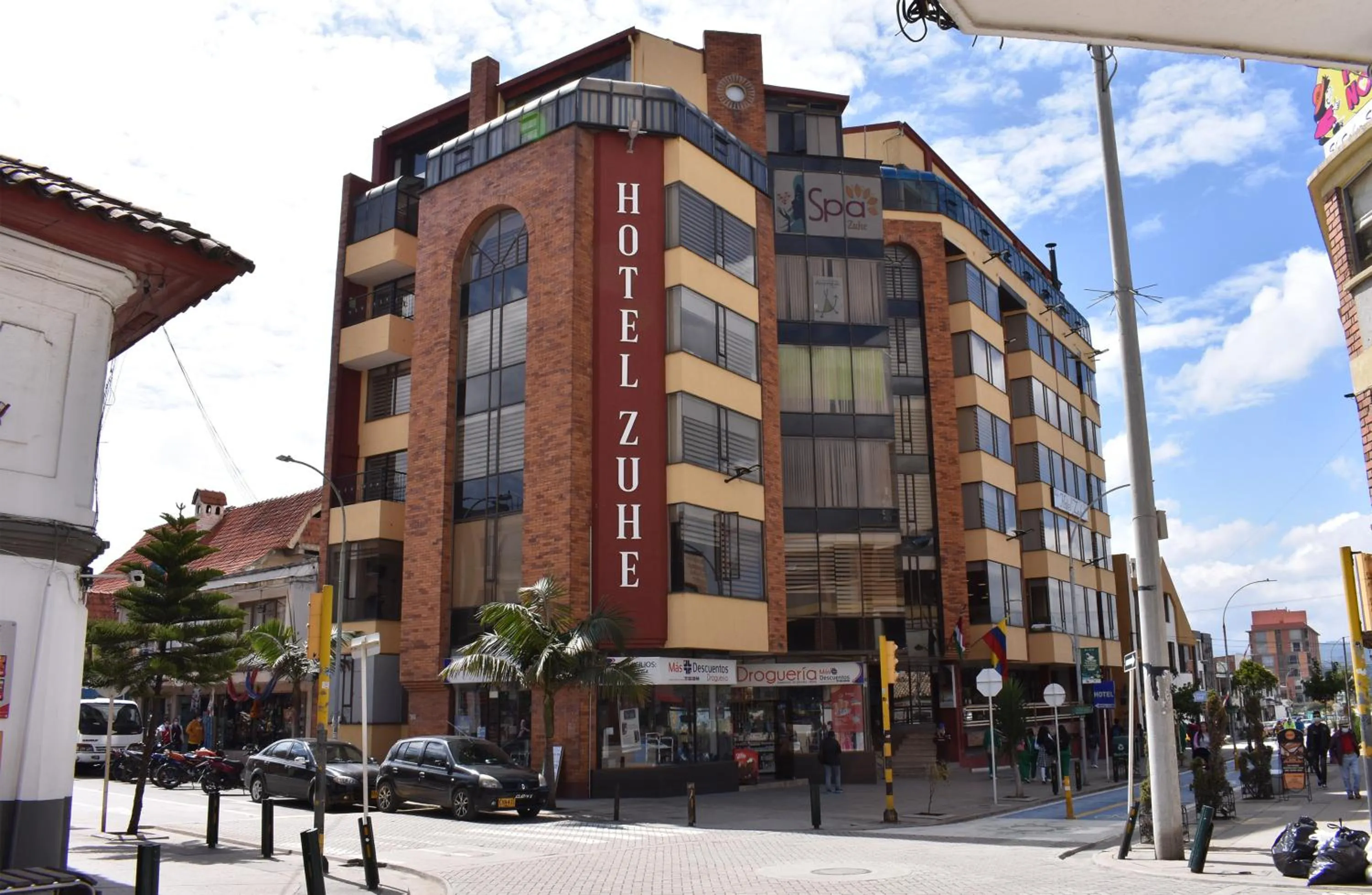 Property building in HOTEL ZUHE