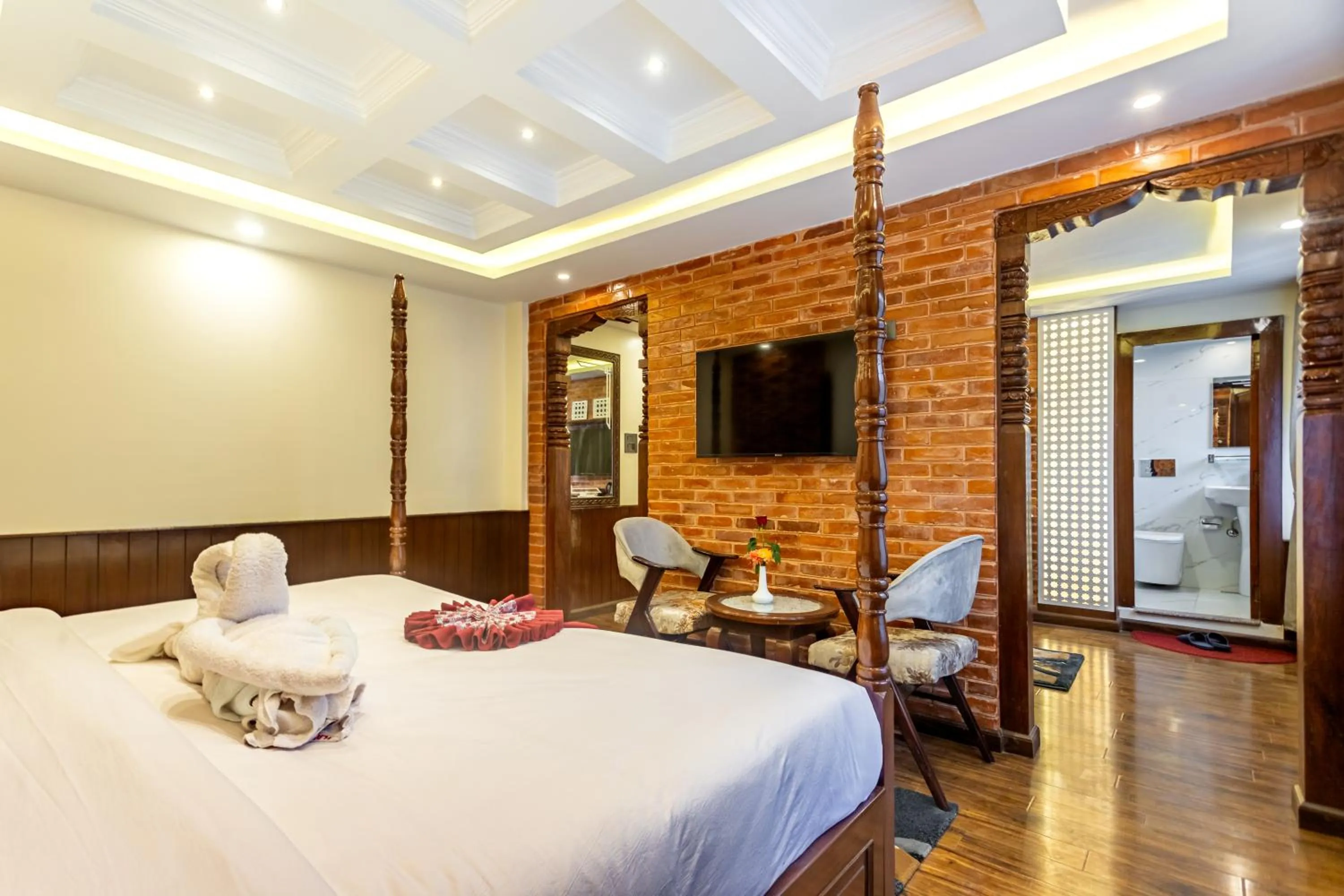 TV and multimedia, Bed in Amarawati Boutique Hotel