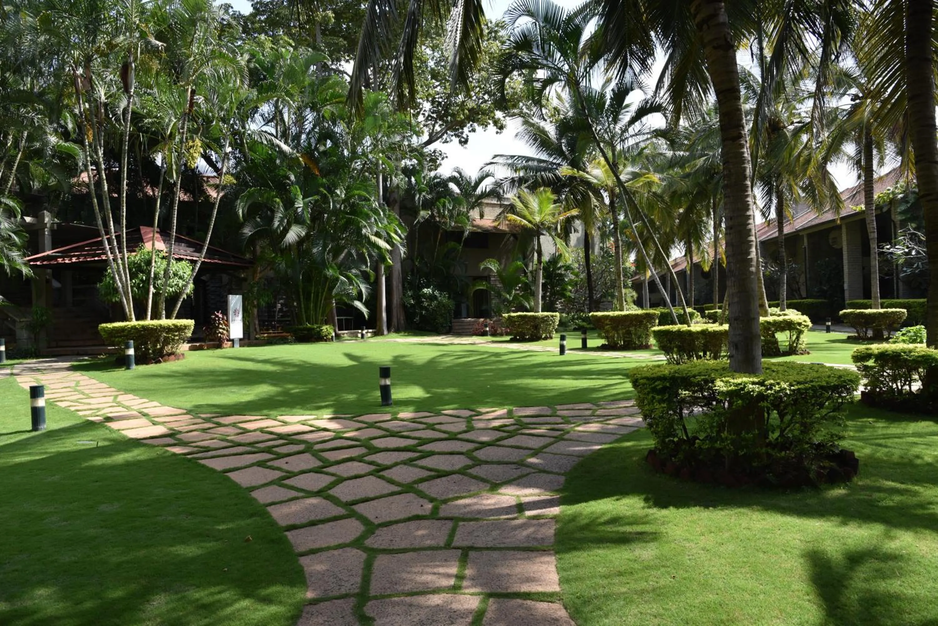 Garden in Angsana Oasis Spa & Resort