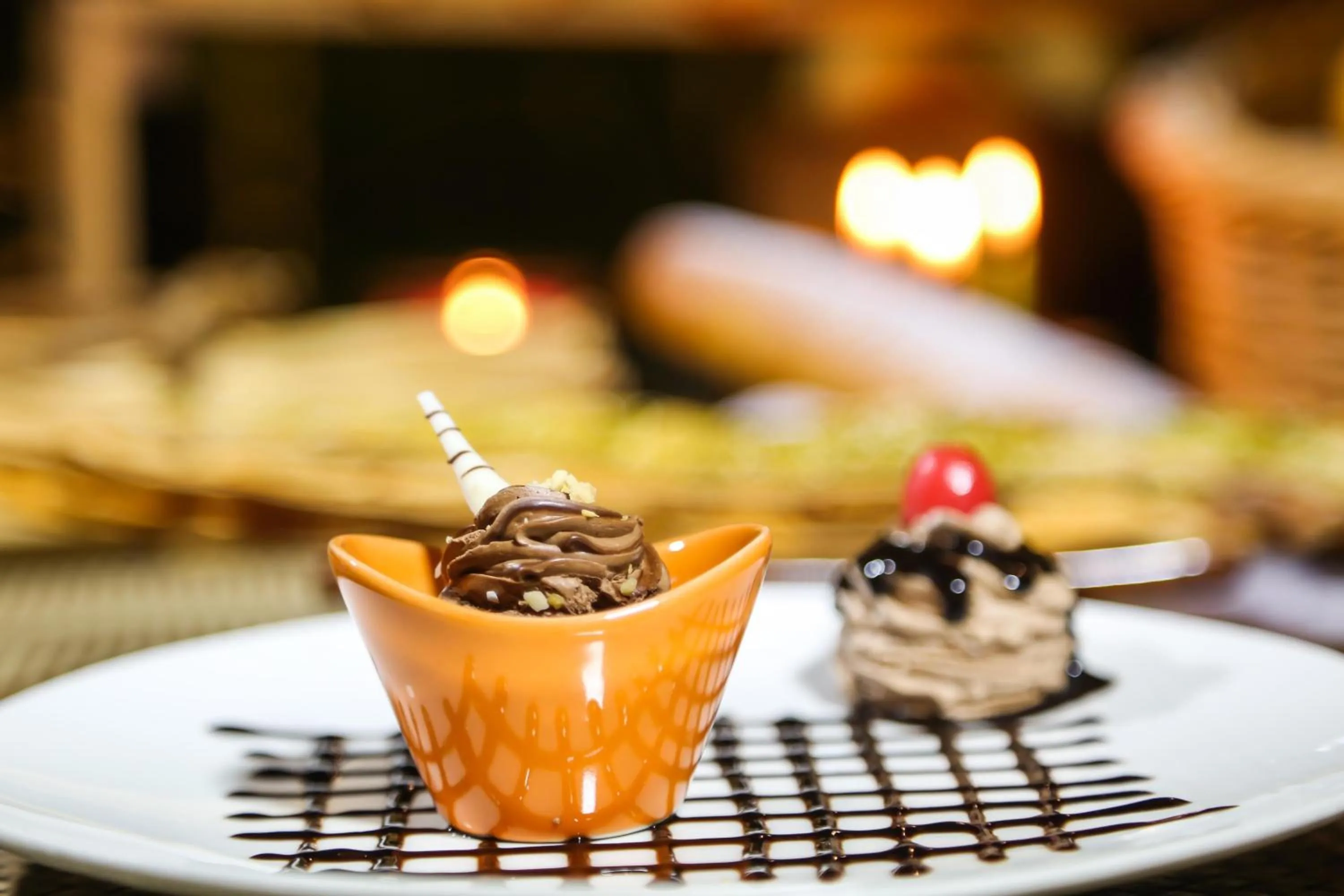 Restaurant/places to eat in Hotel Icon