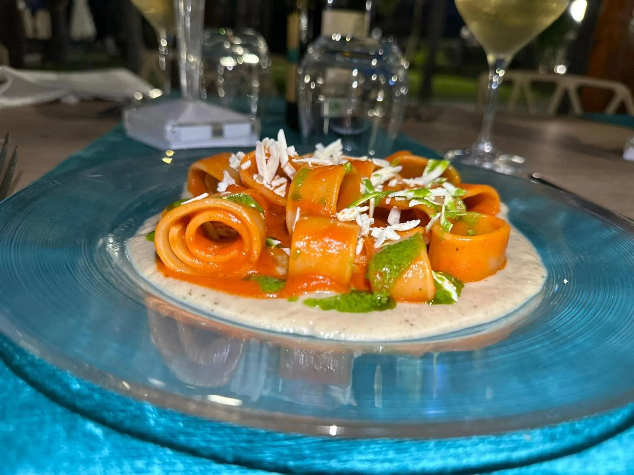 Restaurant/places to eat in Oasi Park Hotel