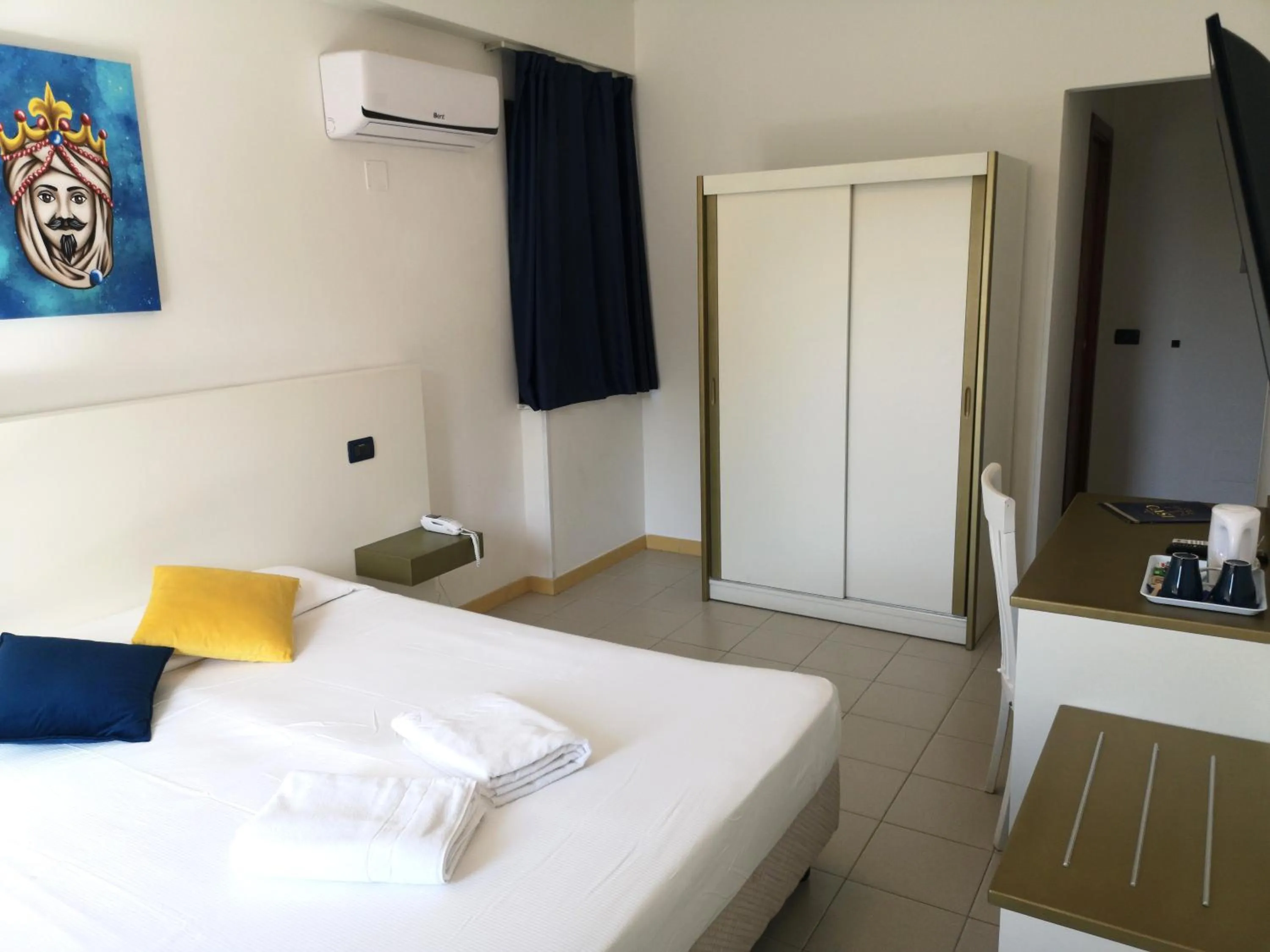 Bed in Oasi Park Hotel