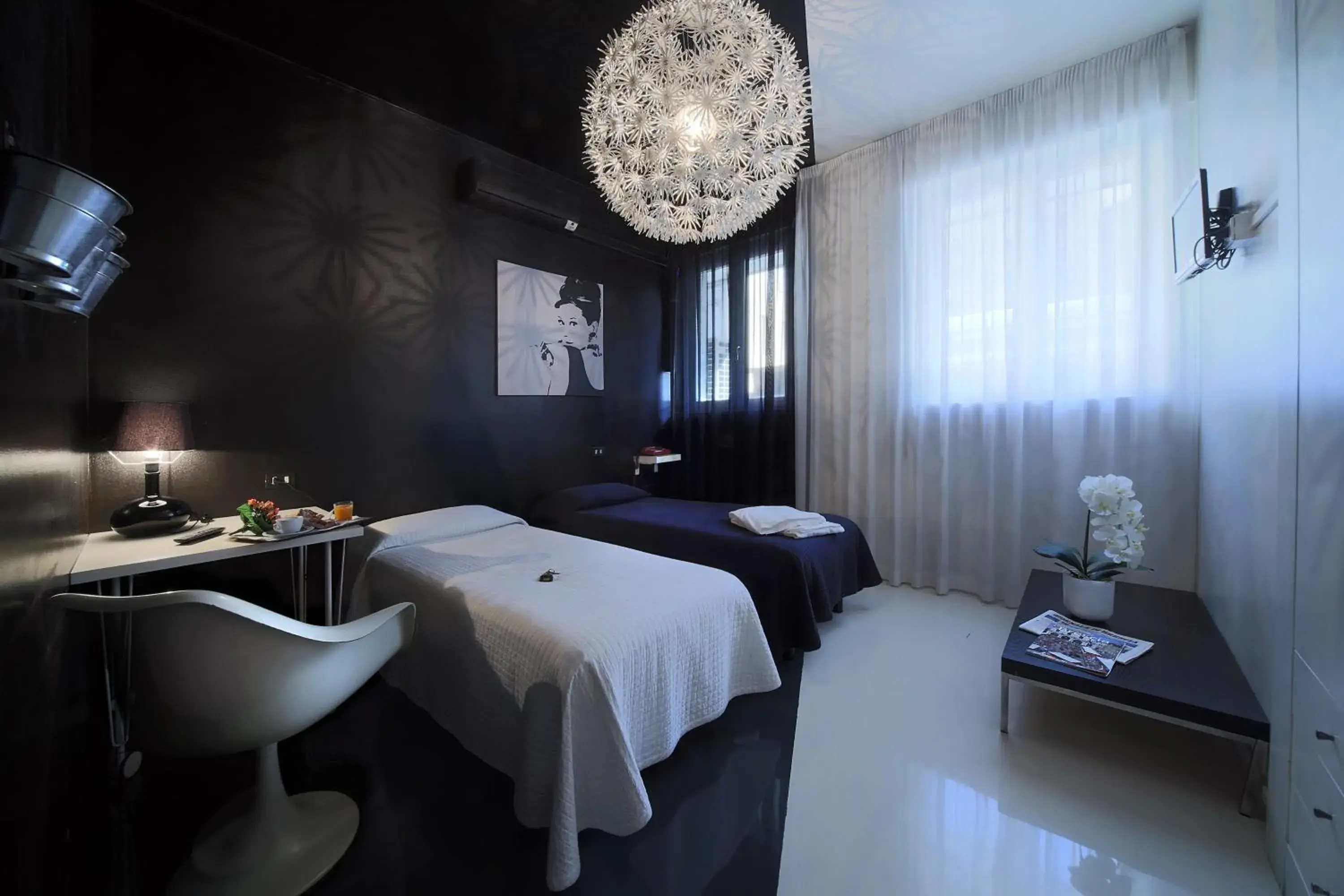 Twin Room in Hotel Cristallo Brescia Twin Room in Hotel Cristallo Brescia