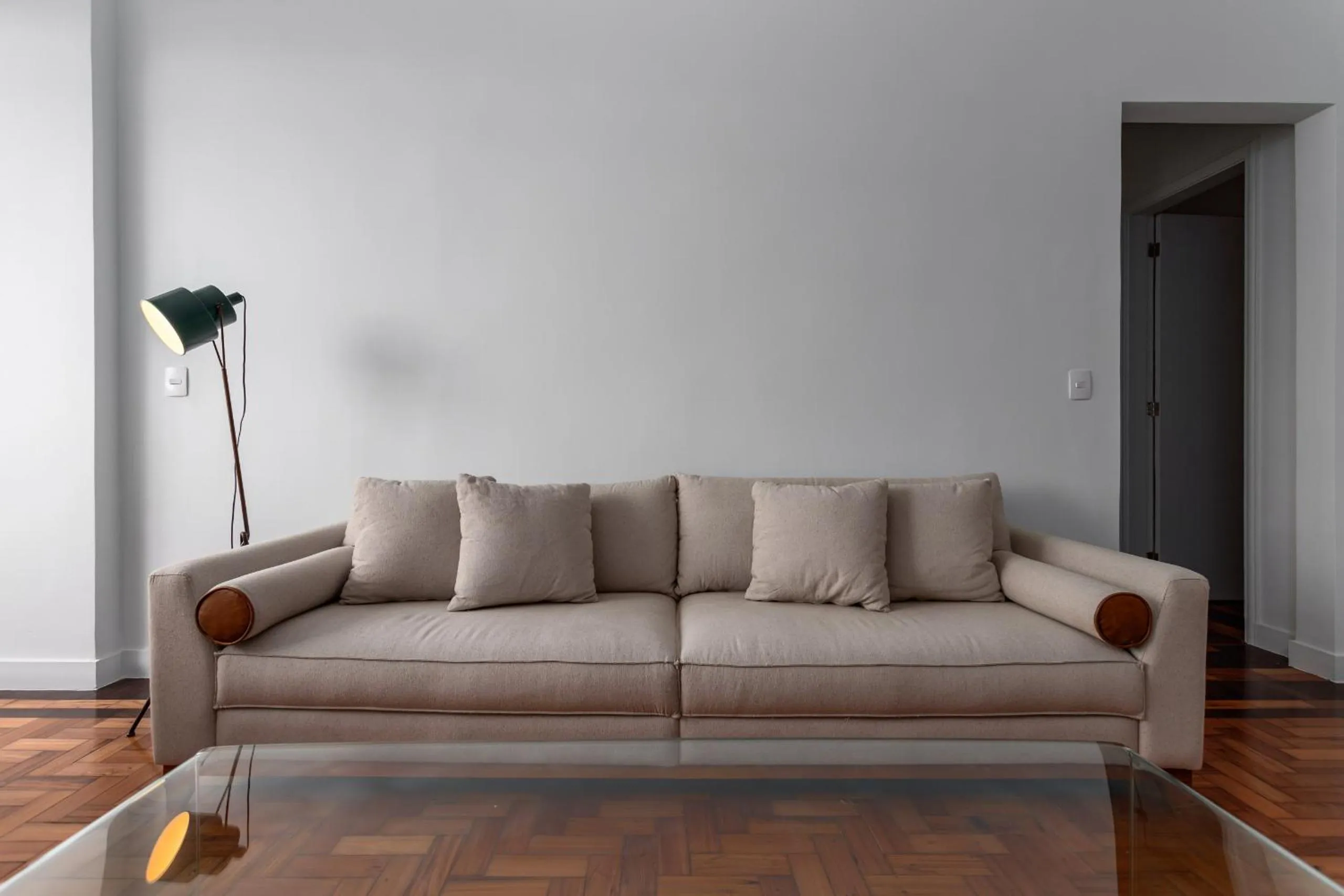 Communal lounge/ TV room in Vista para praia de Copacabana - RD1003 Z4