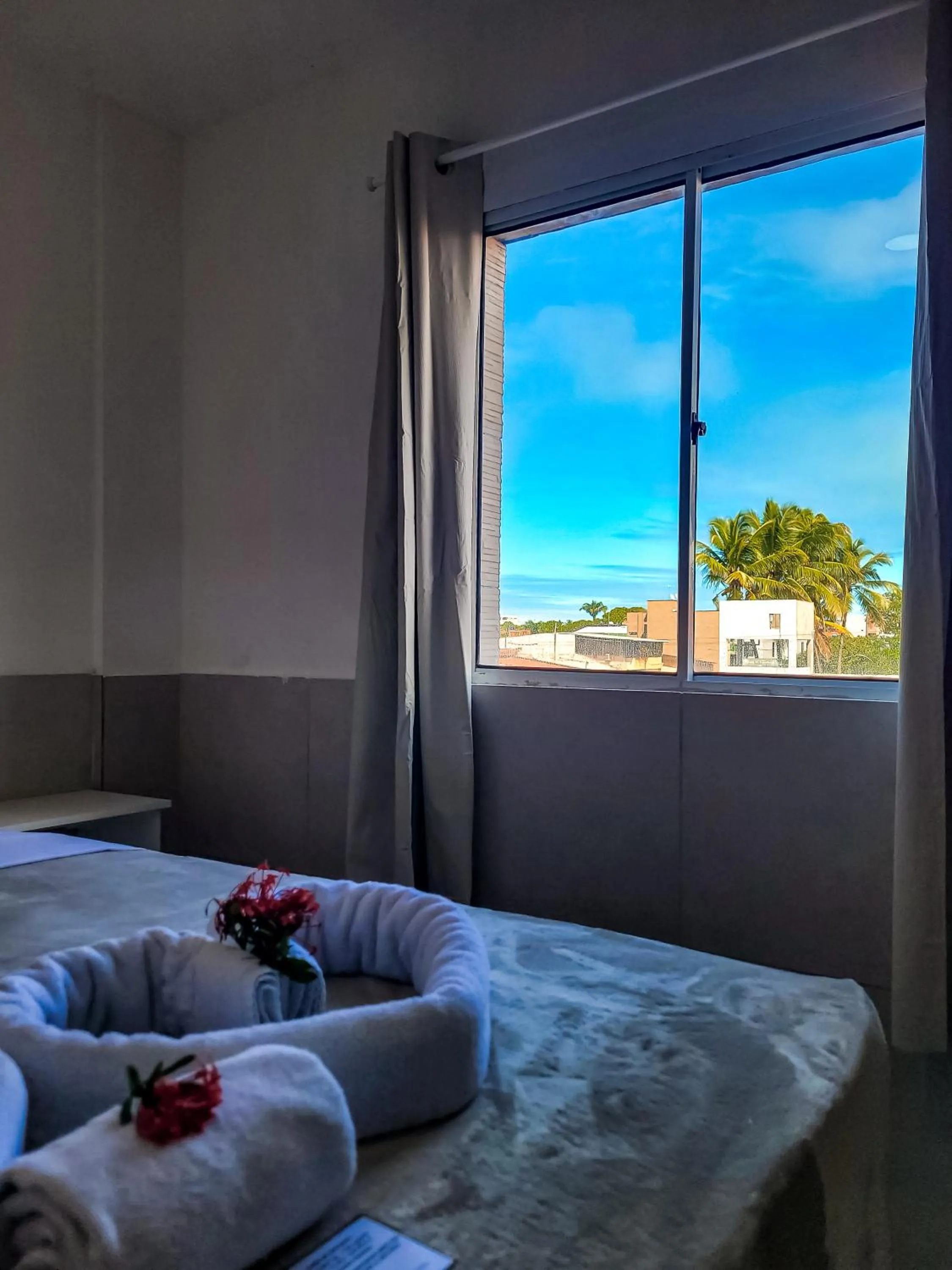 View (from property/room), Bed in Atlântico Sul Hotel