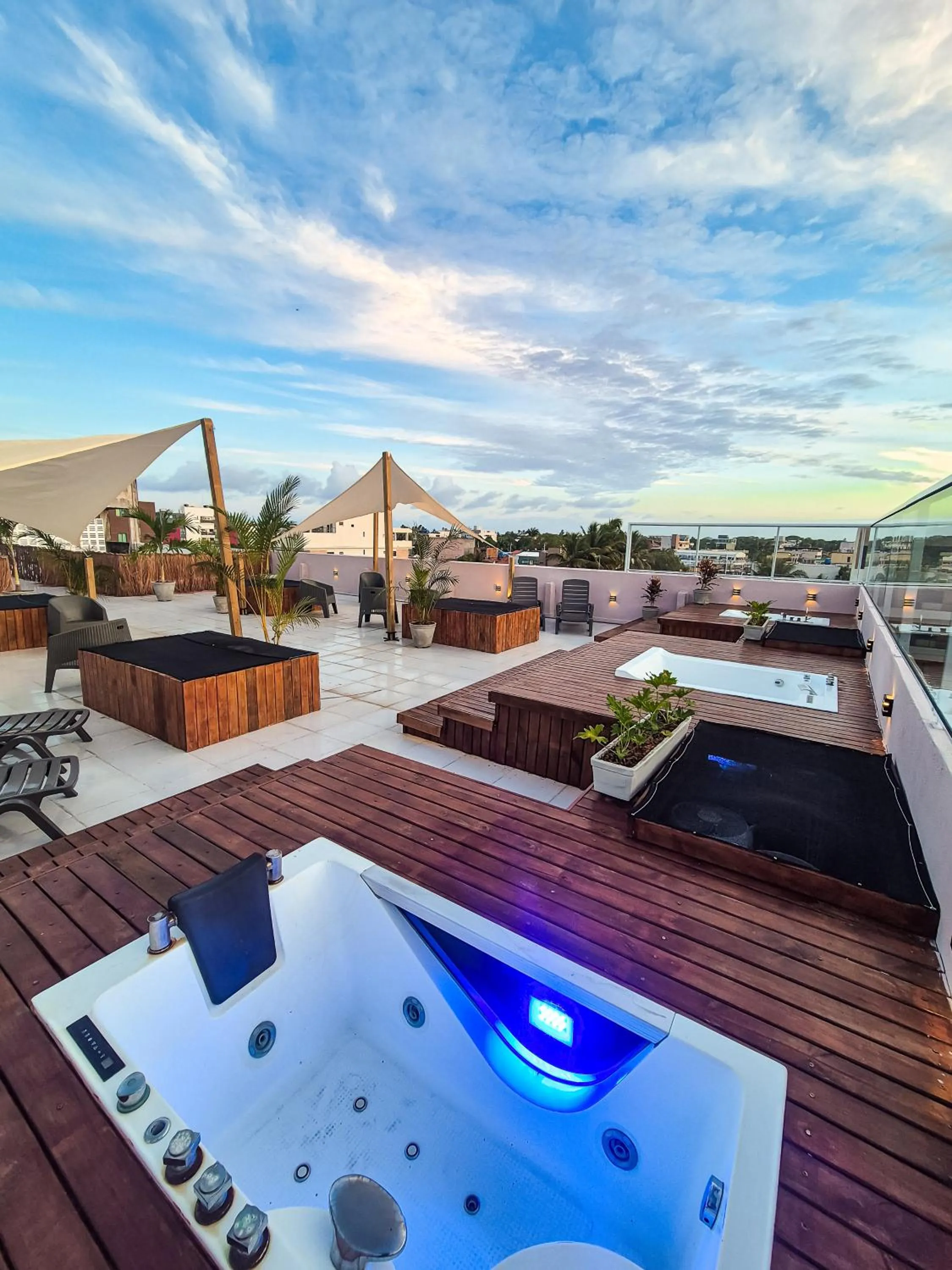 Hot Tub in Atlântico Sul Hotel