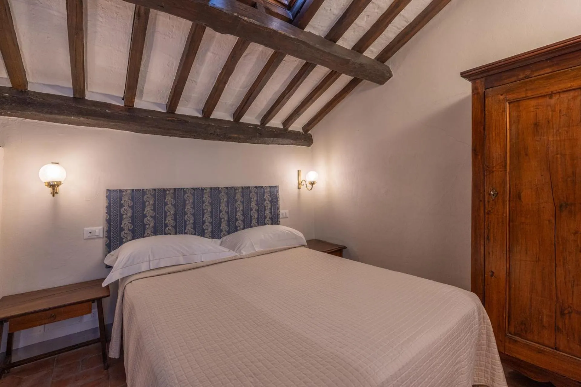 Bed in Hotel San Michele