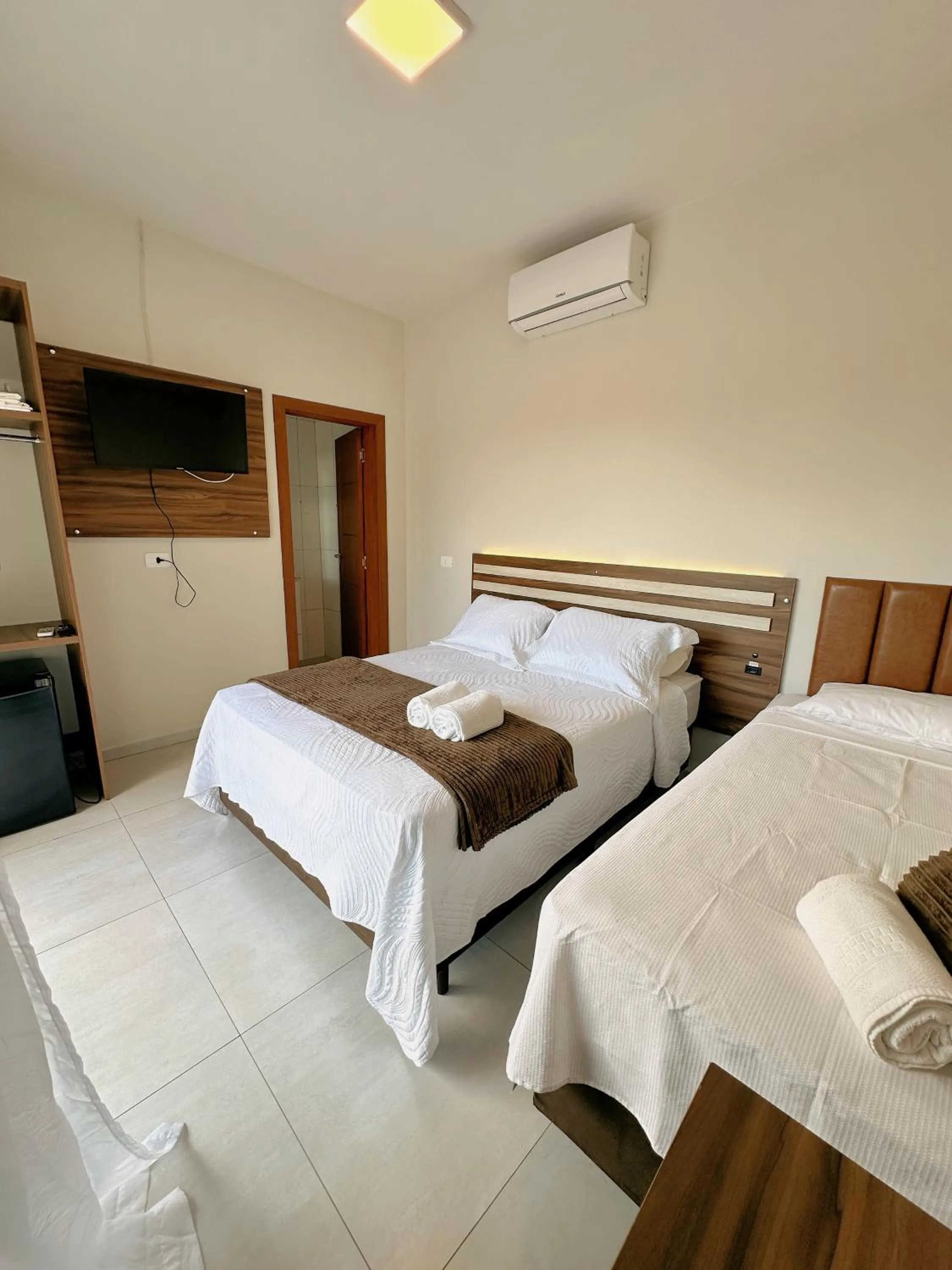 Photo of the whole room, Bed in Pousada Villa Vantino