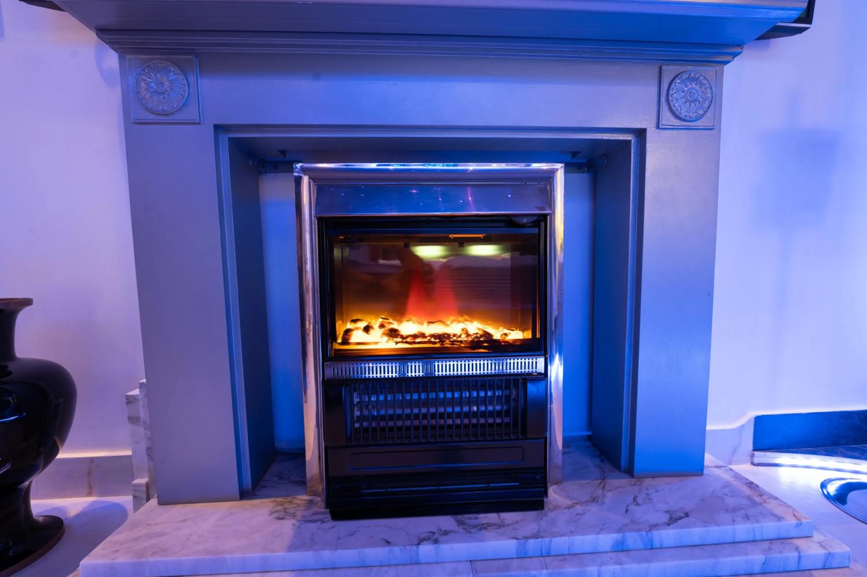 flat iron in Aurora Lux Spa Smart apartments