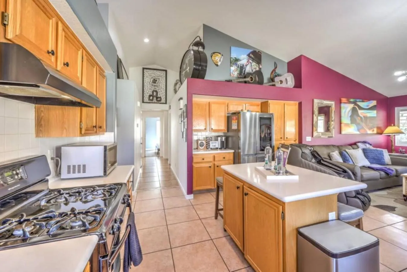 Family Fun for Everyone in Las Vegas- 4 Bedrooms, Billiards, Game Room