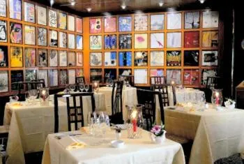 Restaurant/places to eat in Suites Torre Dell'Orologio