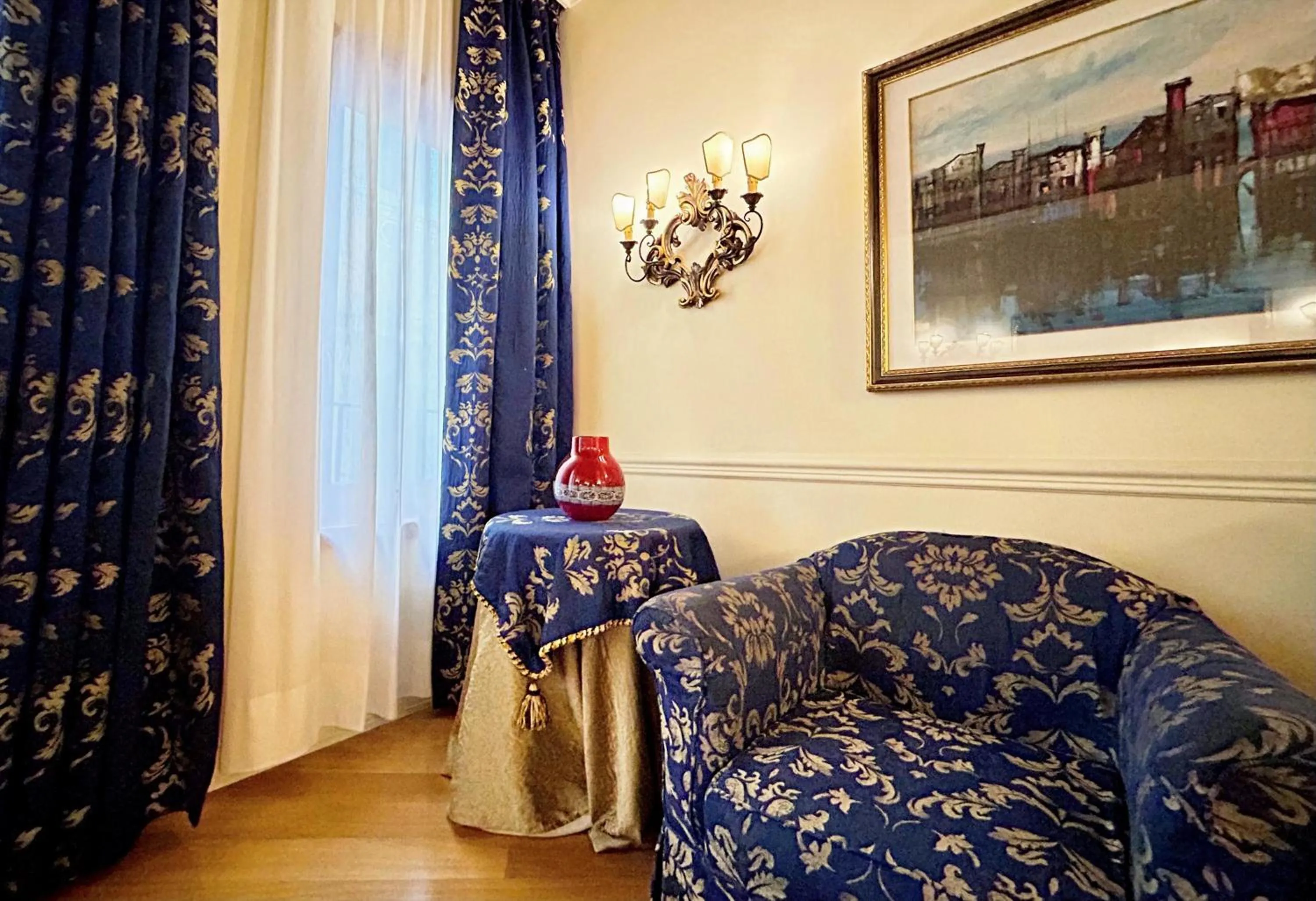 Living room in Suites Torre Dell'Orologio