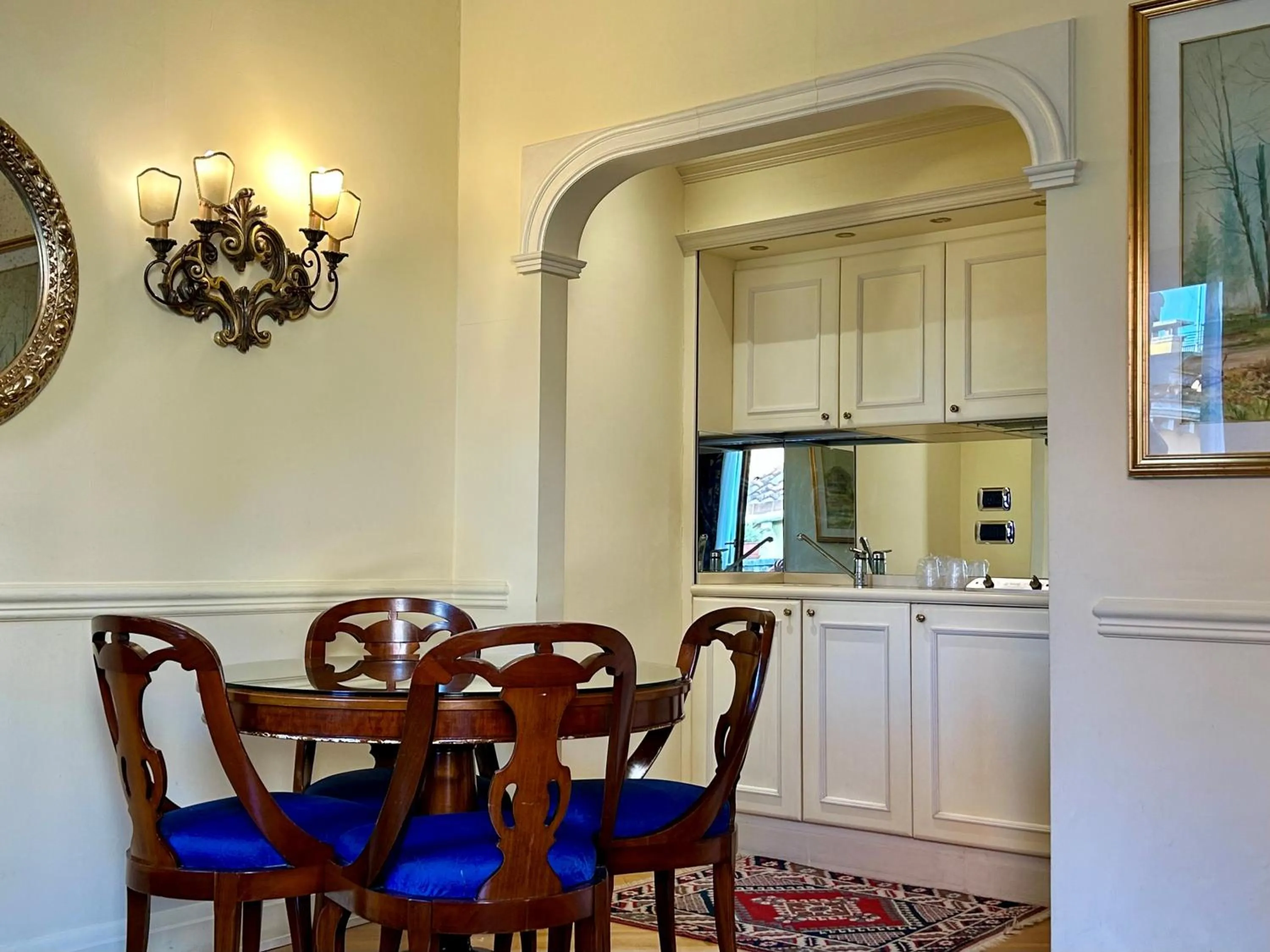Dining area in Suites Torre Dell'Orologio